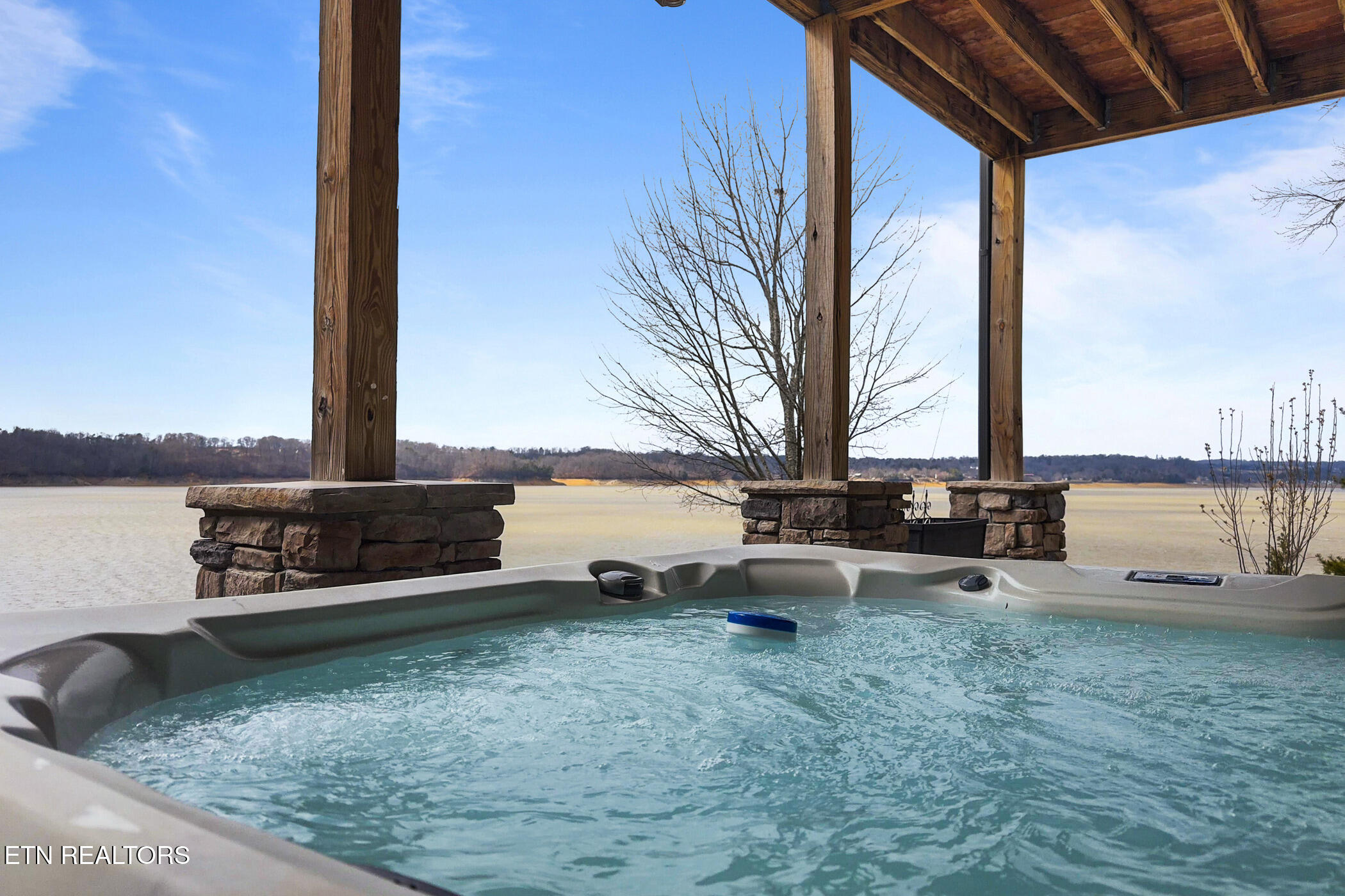 1839 Stone Bridge Drive Dandridge TN 37725