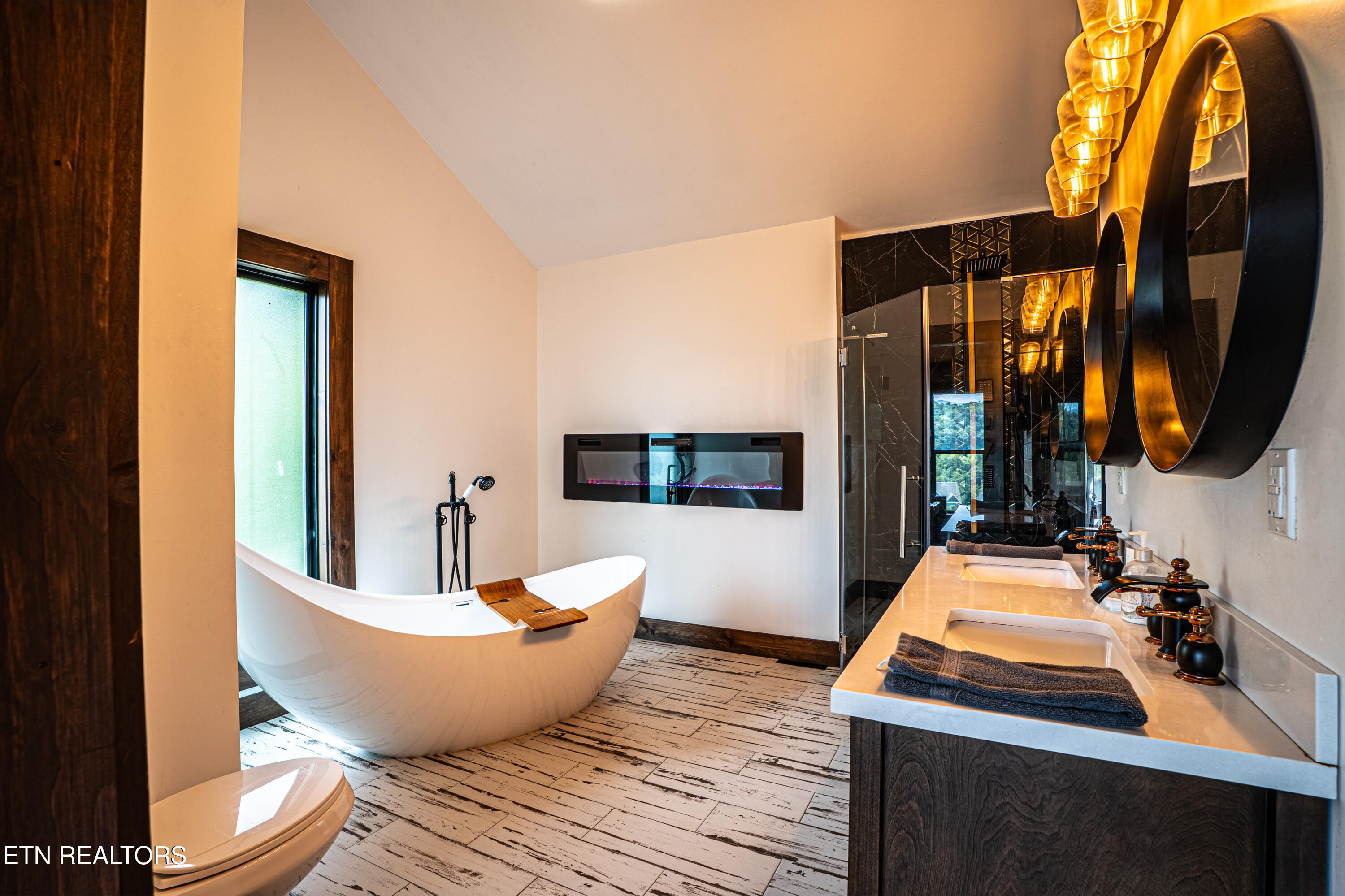 887 Sourwood Drive Gatlinburg TN 37738