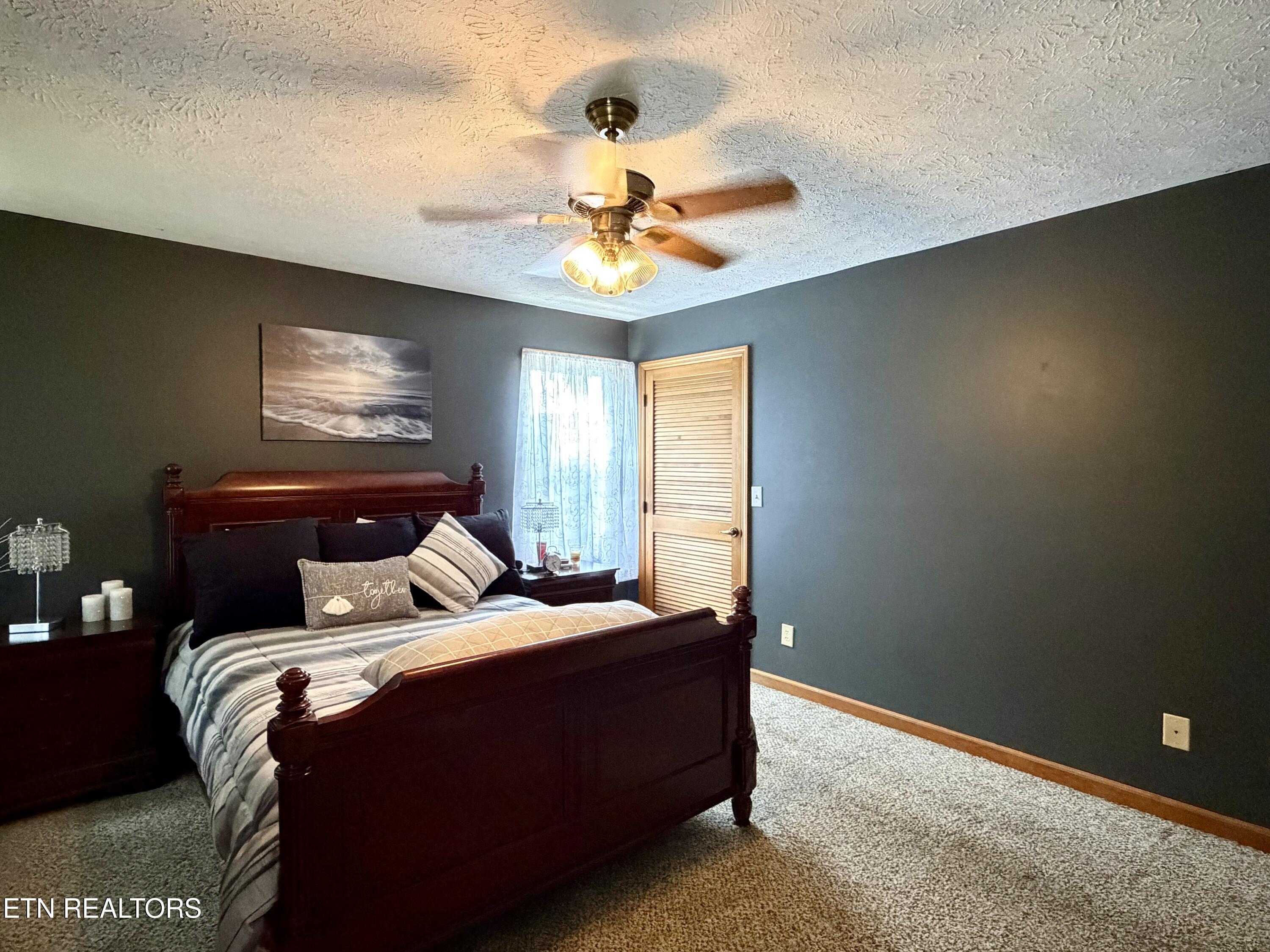 688 Stiner Lane Lafollette TN 37766