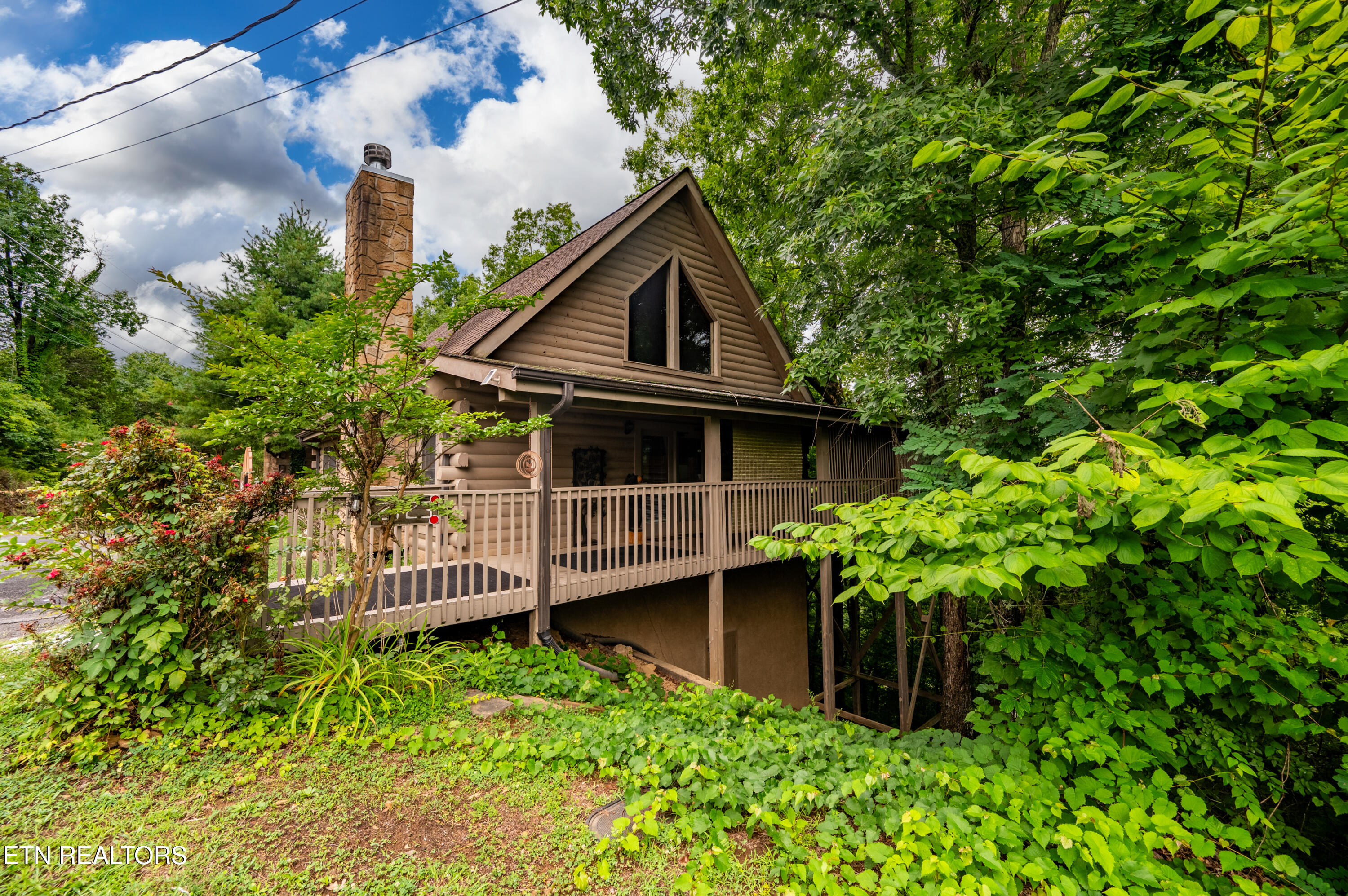 2123 Wingspan Drive Sevierville TN 37876