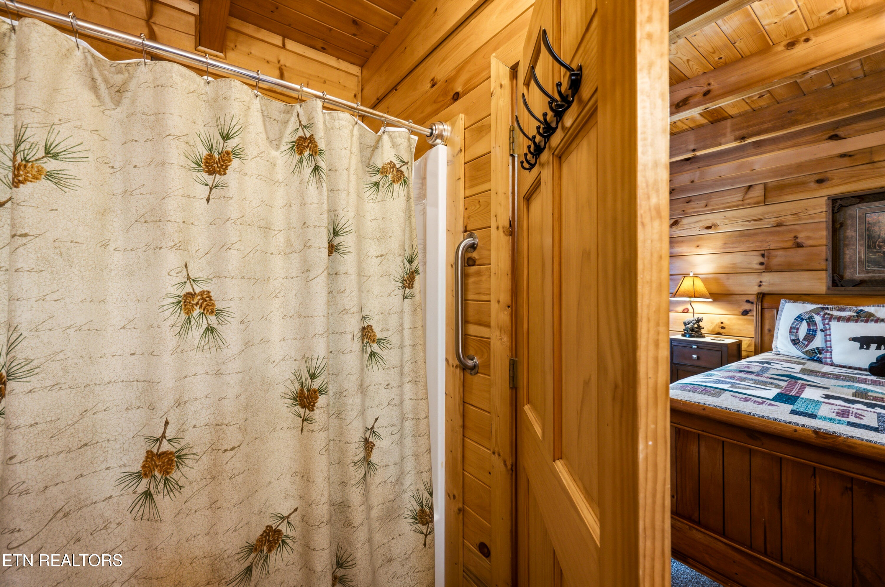 2123 Wingspan Drive Sevierville TN 37876