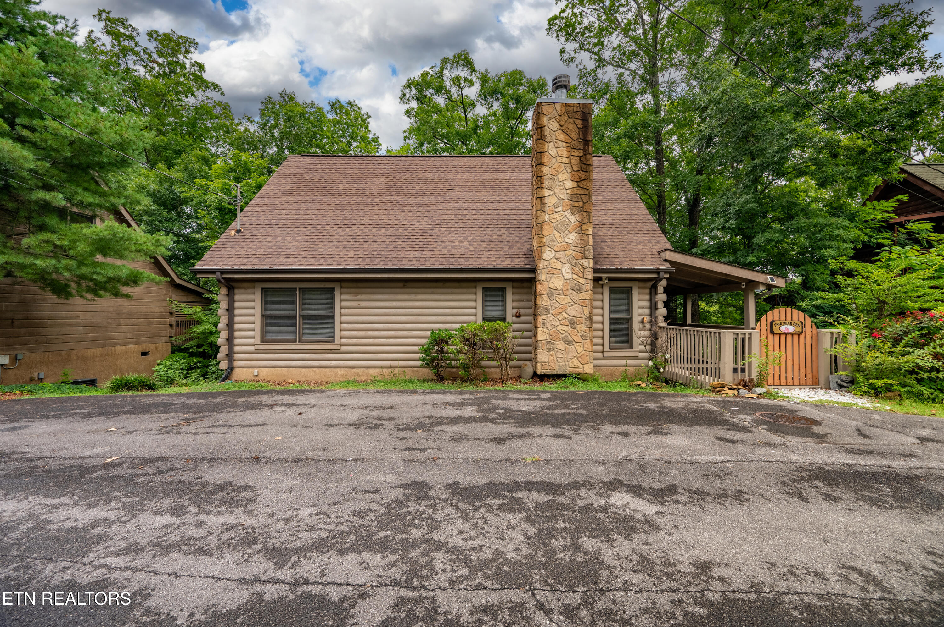 2123 Wingspan Drive Sevierville TN 37876