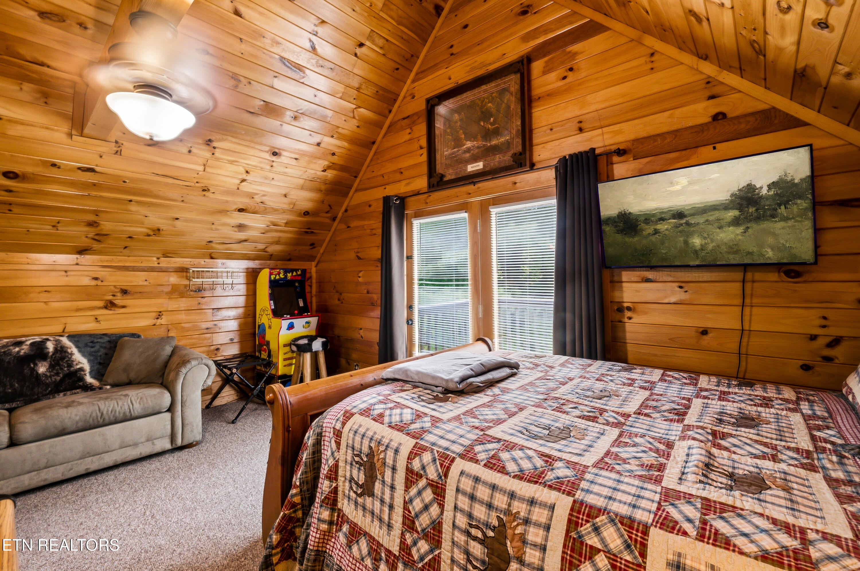 2123 Wingspan Drive Sevierville TN 37876