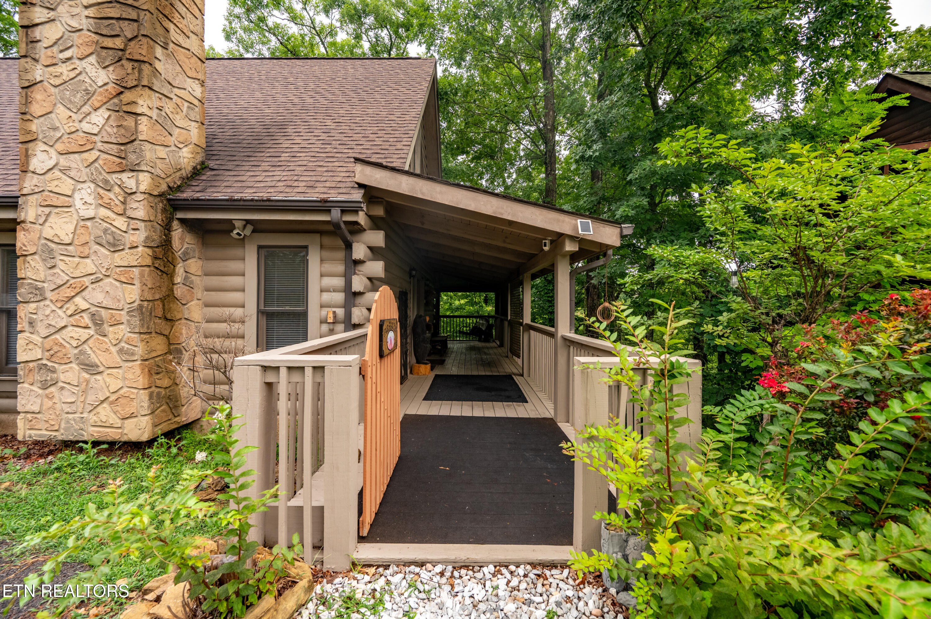 2123 Wingspan Drive Sevierville TN 37876