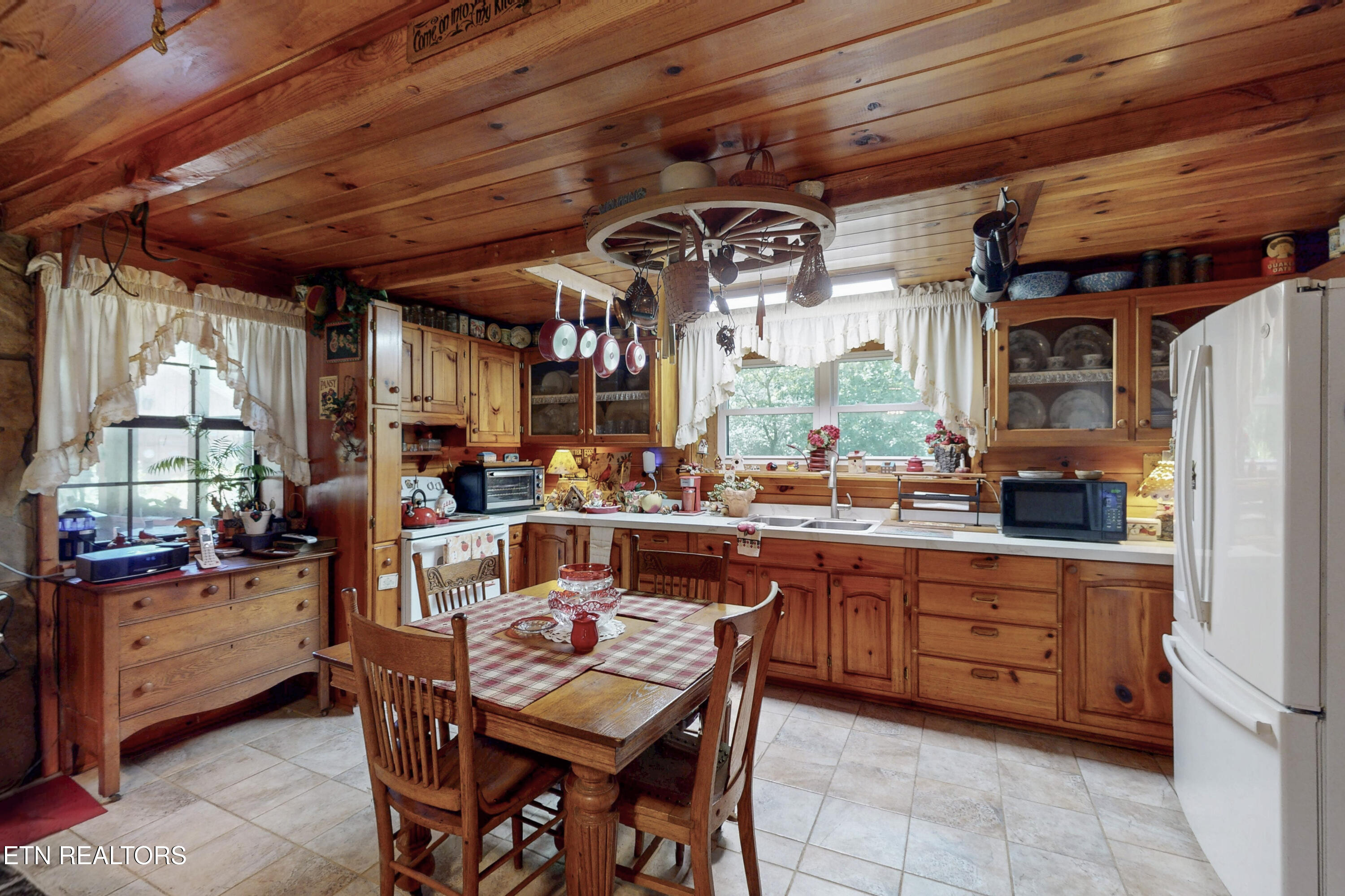 10721 New Highway 68 Tellico Plains TN 37385
