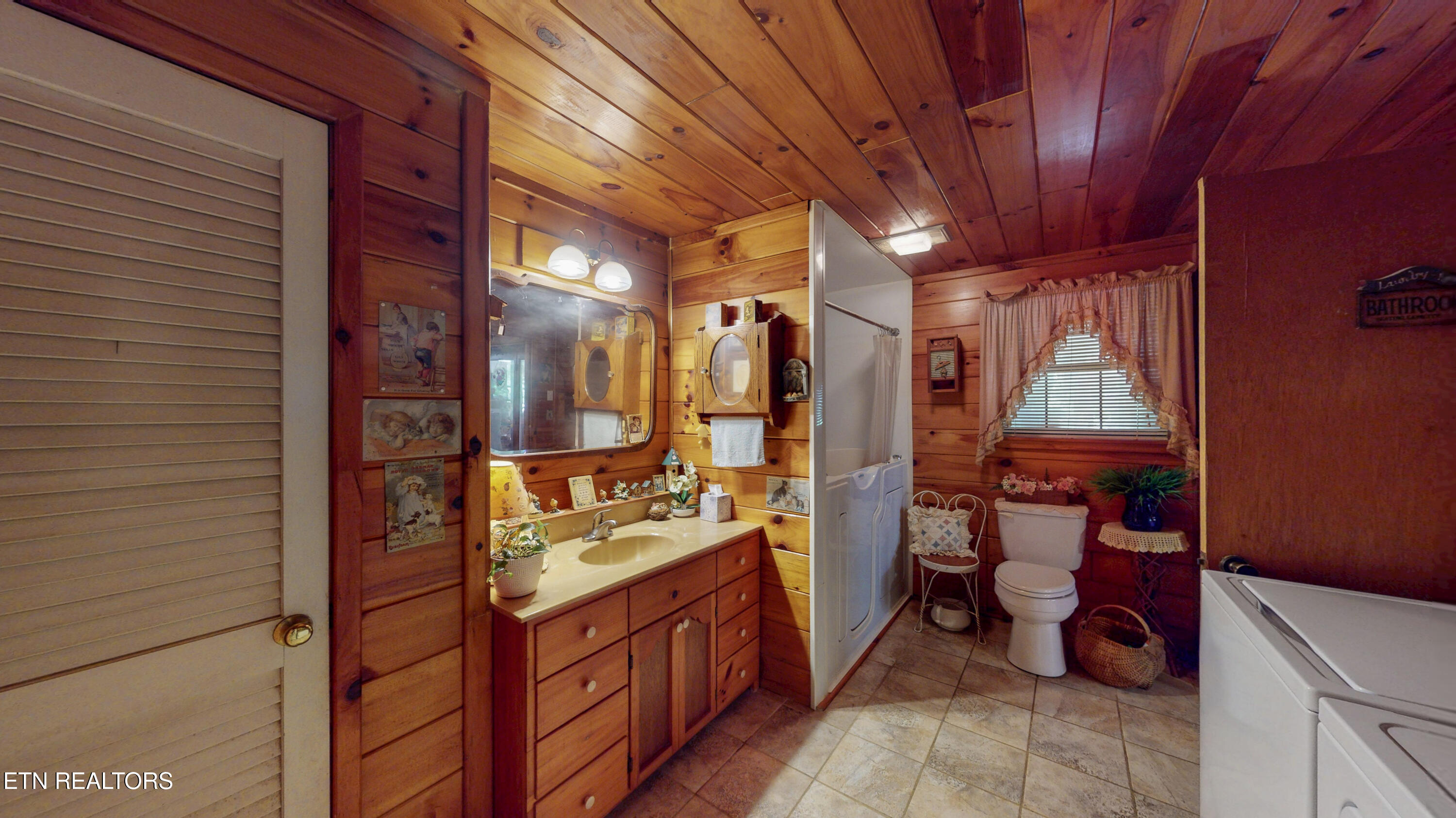 10721 New Highway 68 Tellico Plains TN 37385