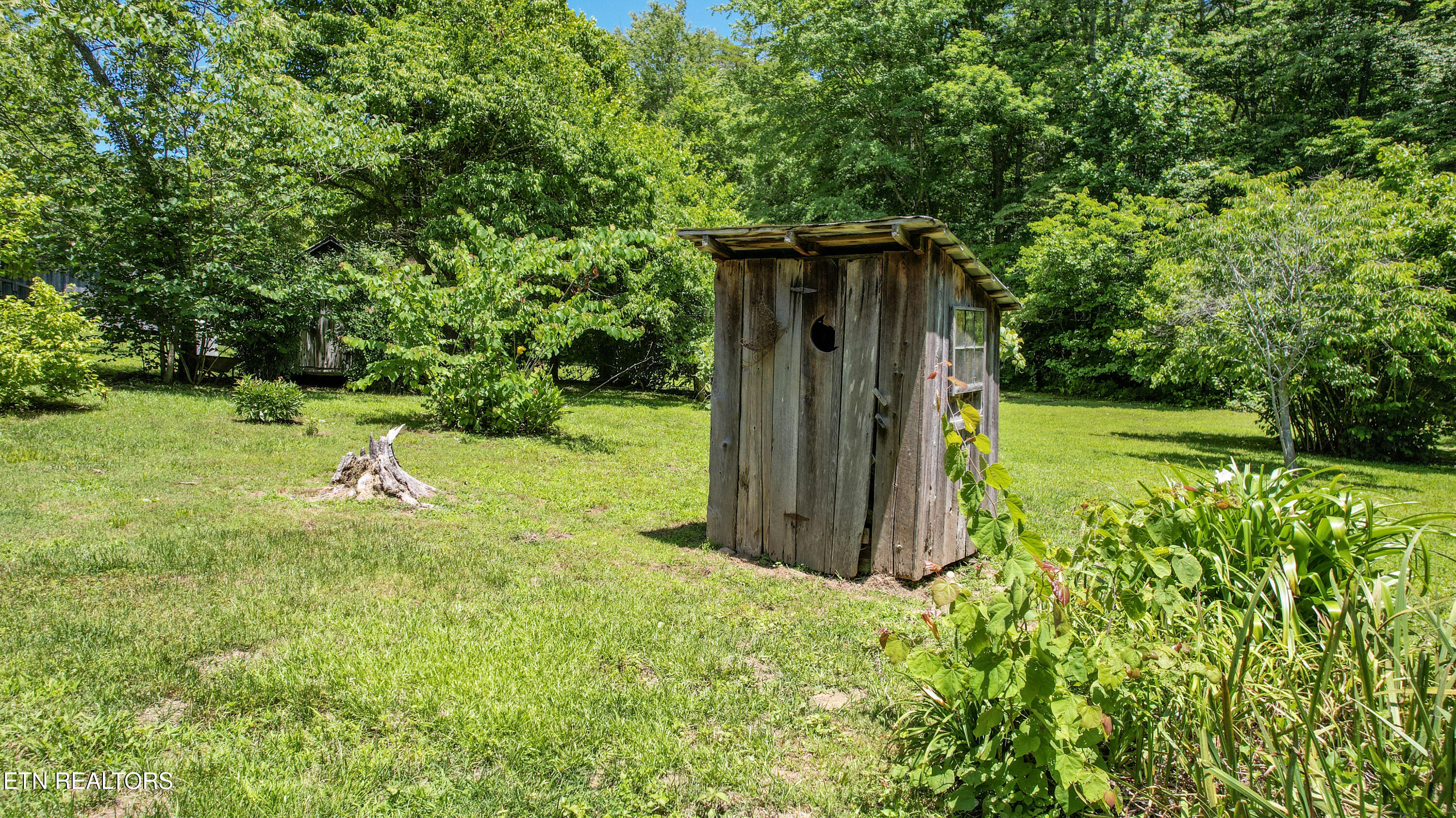 10721 New Highway 68 Tellico Plains TN 37385