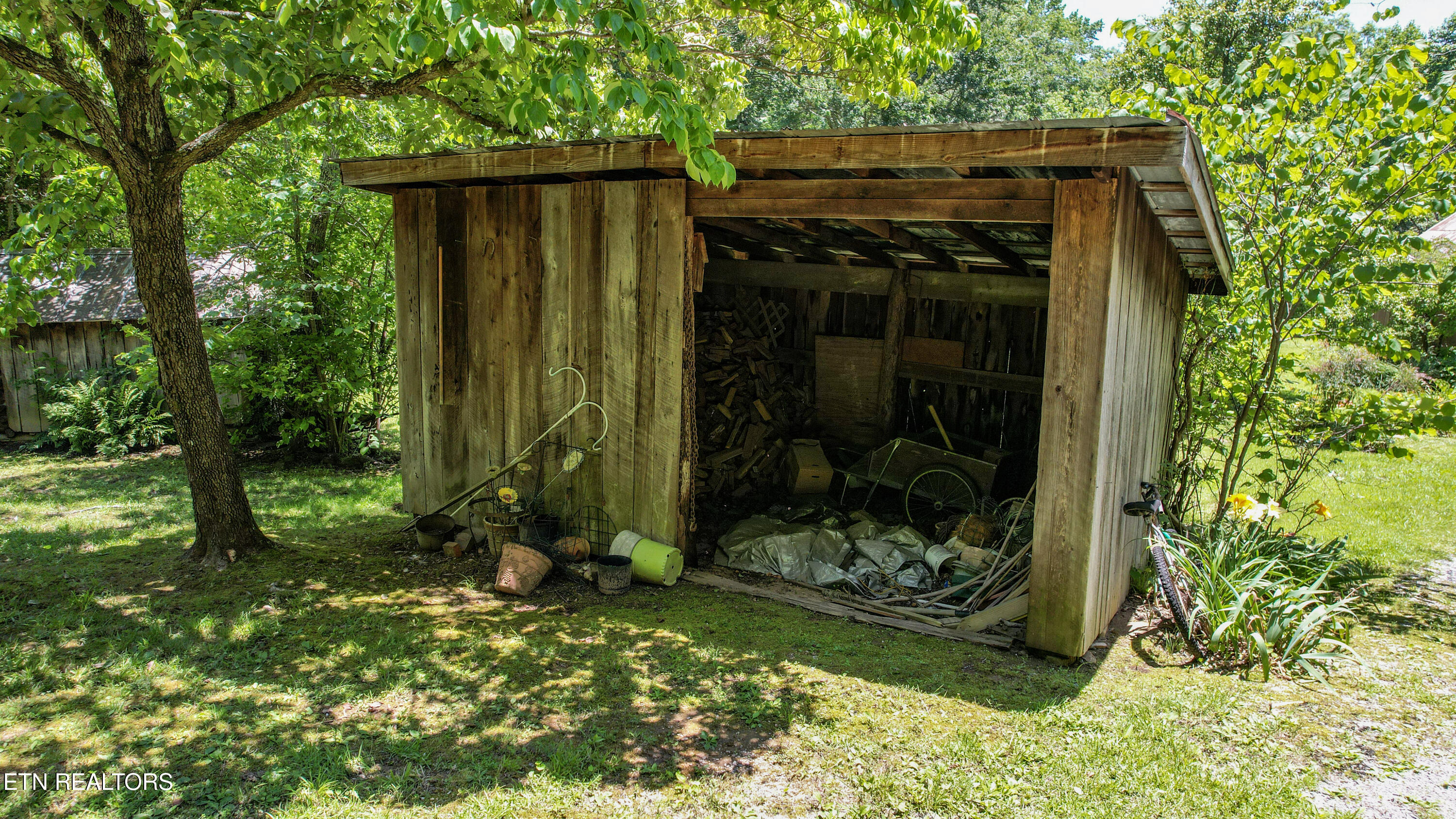 10721 New Highway 68 Tellico Plains TN 37385