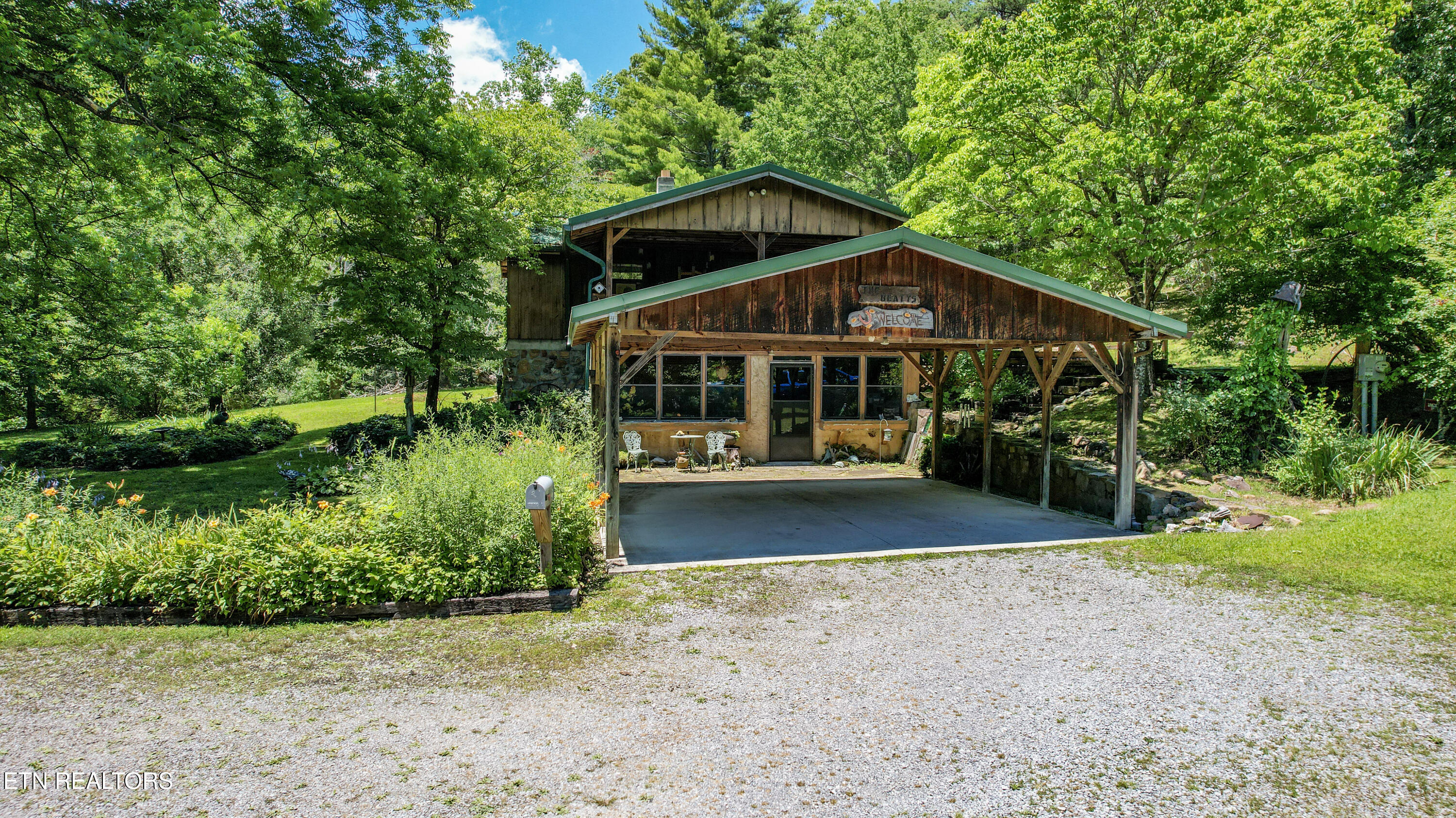 10721 New Highway 68 Tellico Plains TN 37385