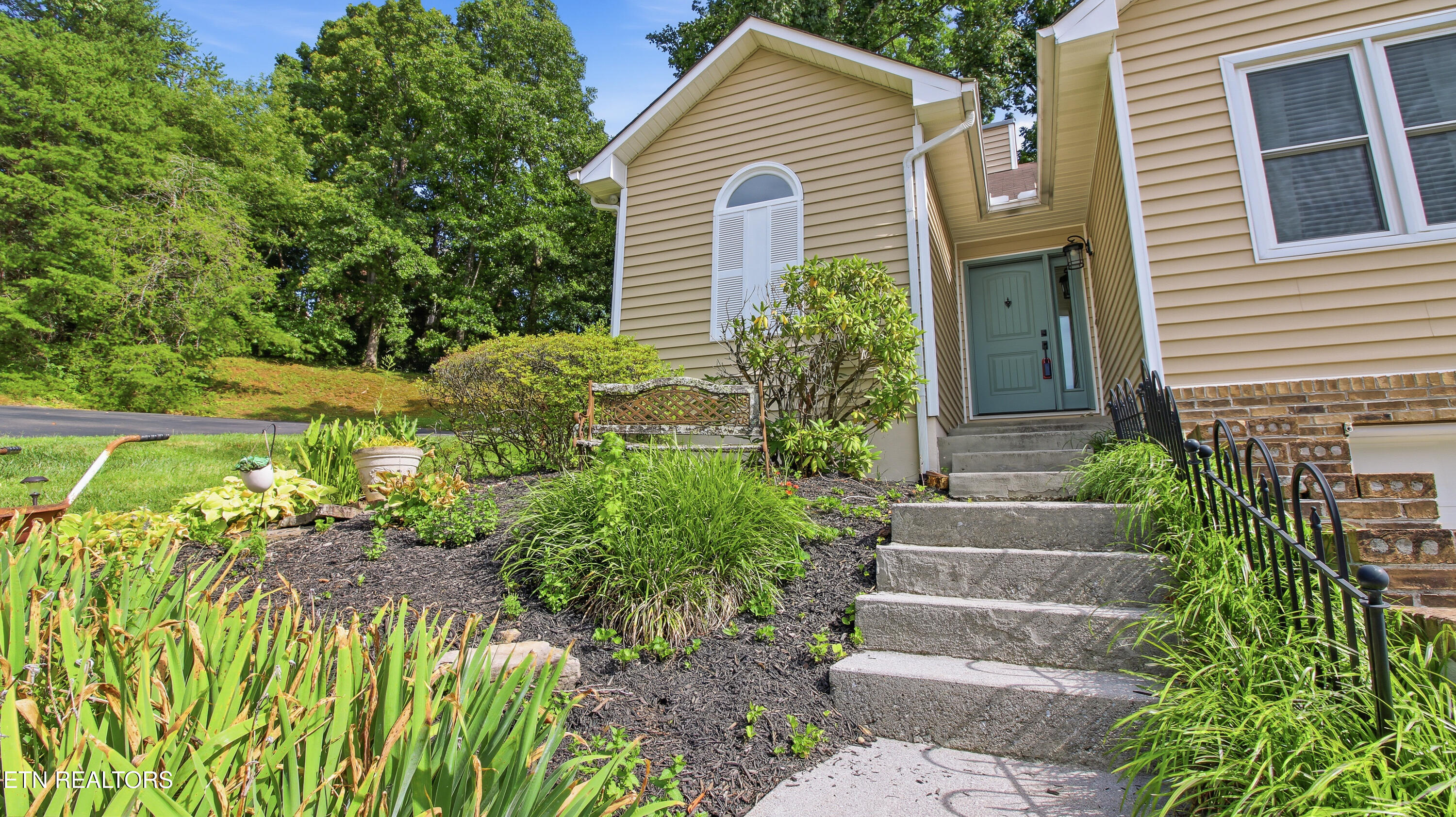 8504 Old Towne Court Knoxville TN 37923