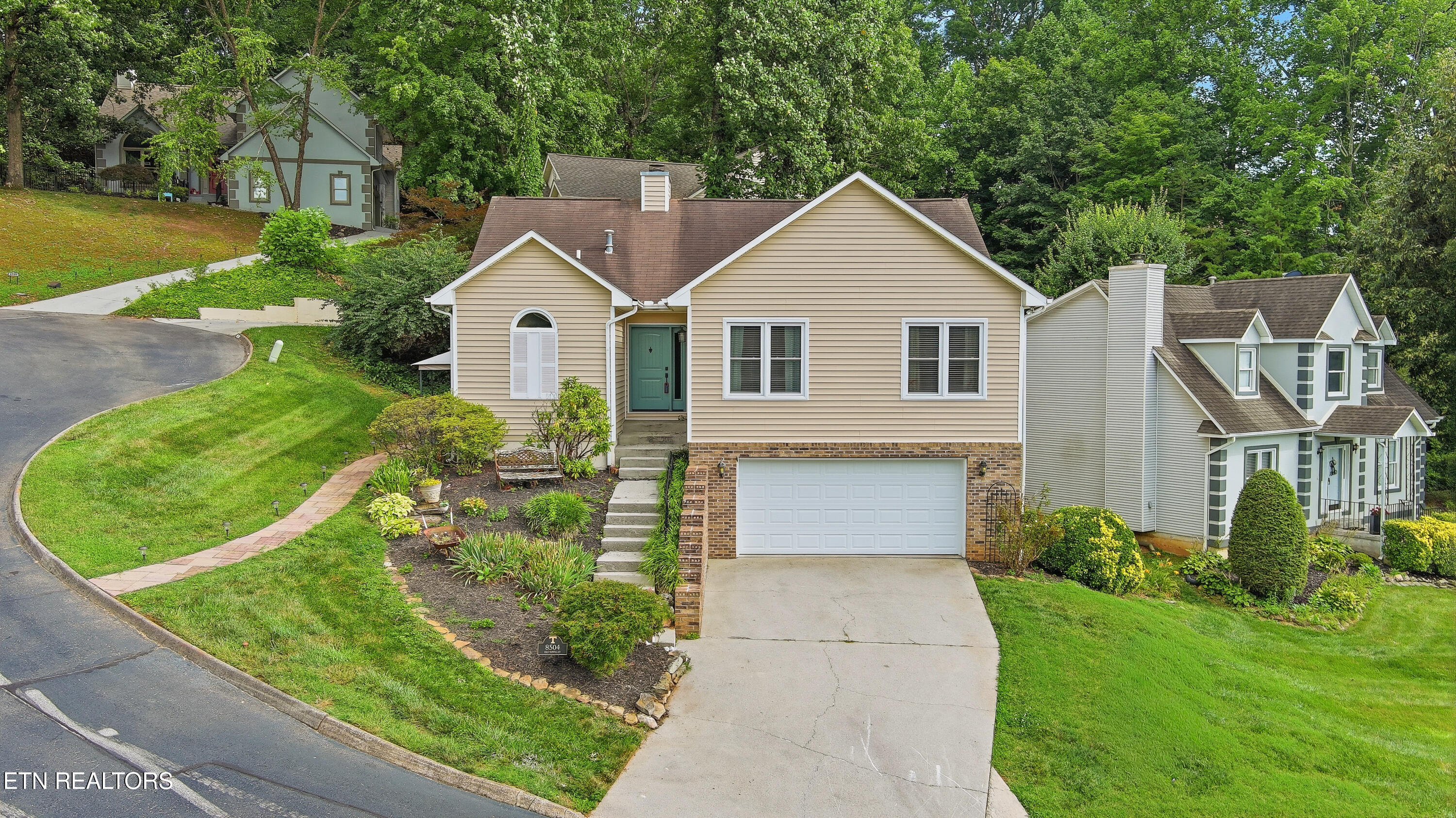 8504 Old Towne Court Knoxville TN 37923