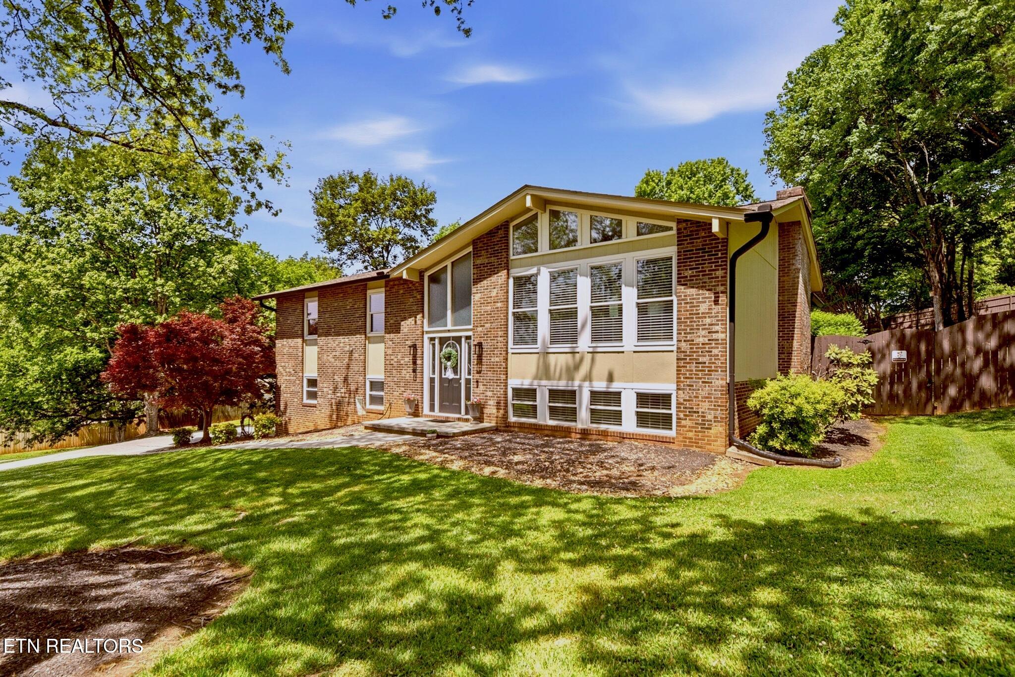 9957 Tierra Verde Drive Knoxville TN 37922