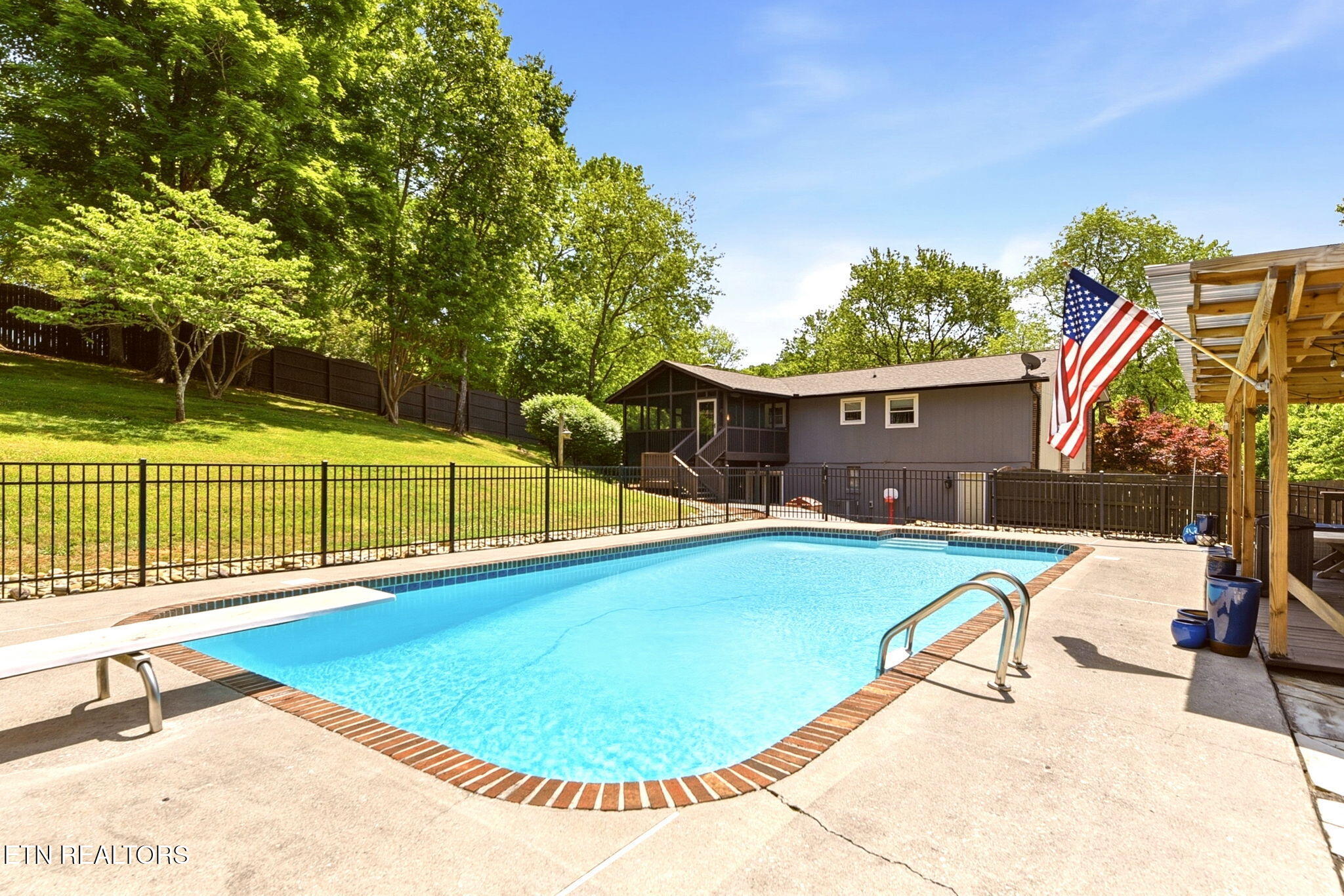 9957 Tierra Verde Drive Knoxville TN 37922