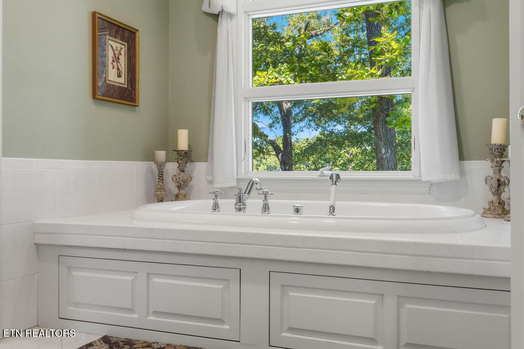 309 Saloli Lane Loudon TN 37774
