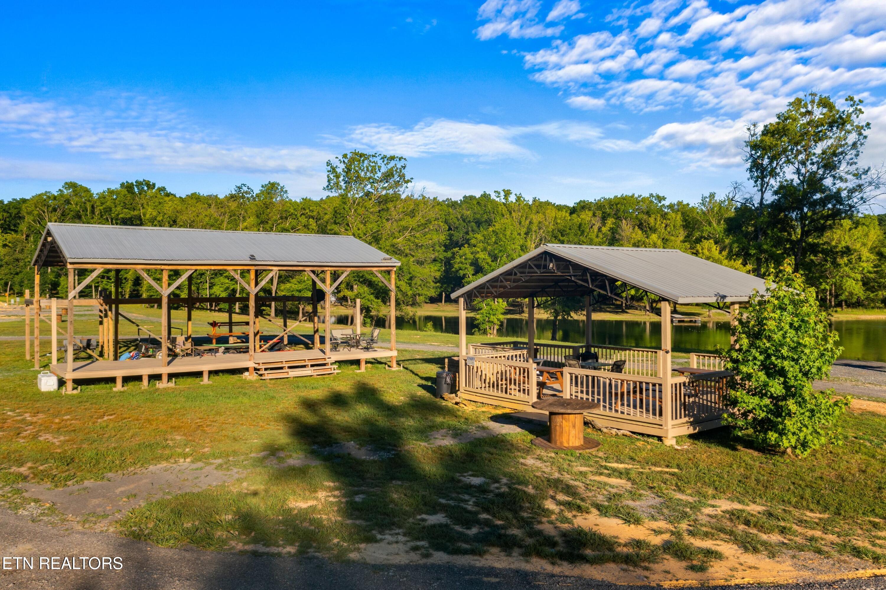 1689 E Highway 25 70 Dandridge TN 37725
