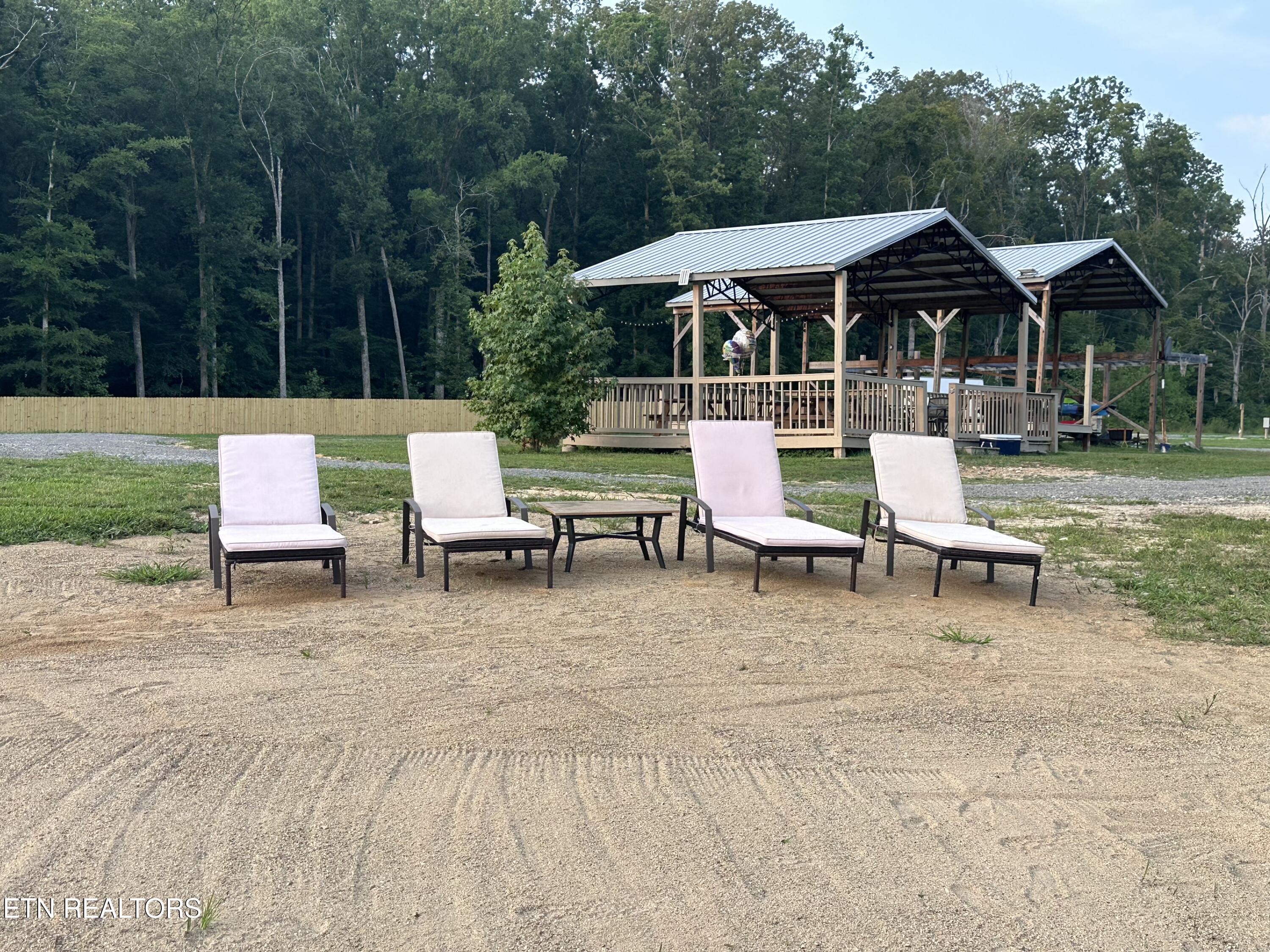 1689 E Highway 25 70 Dandridge TN 37725