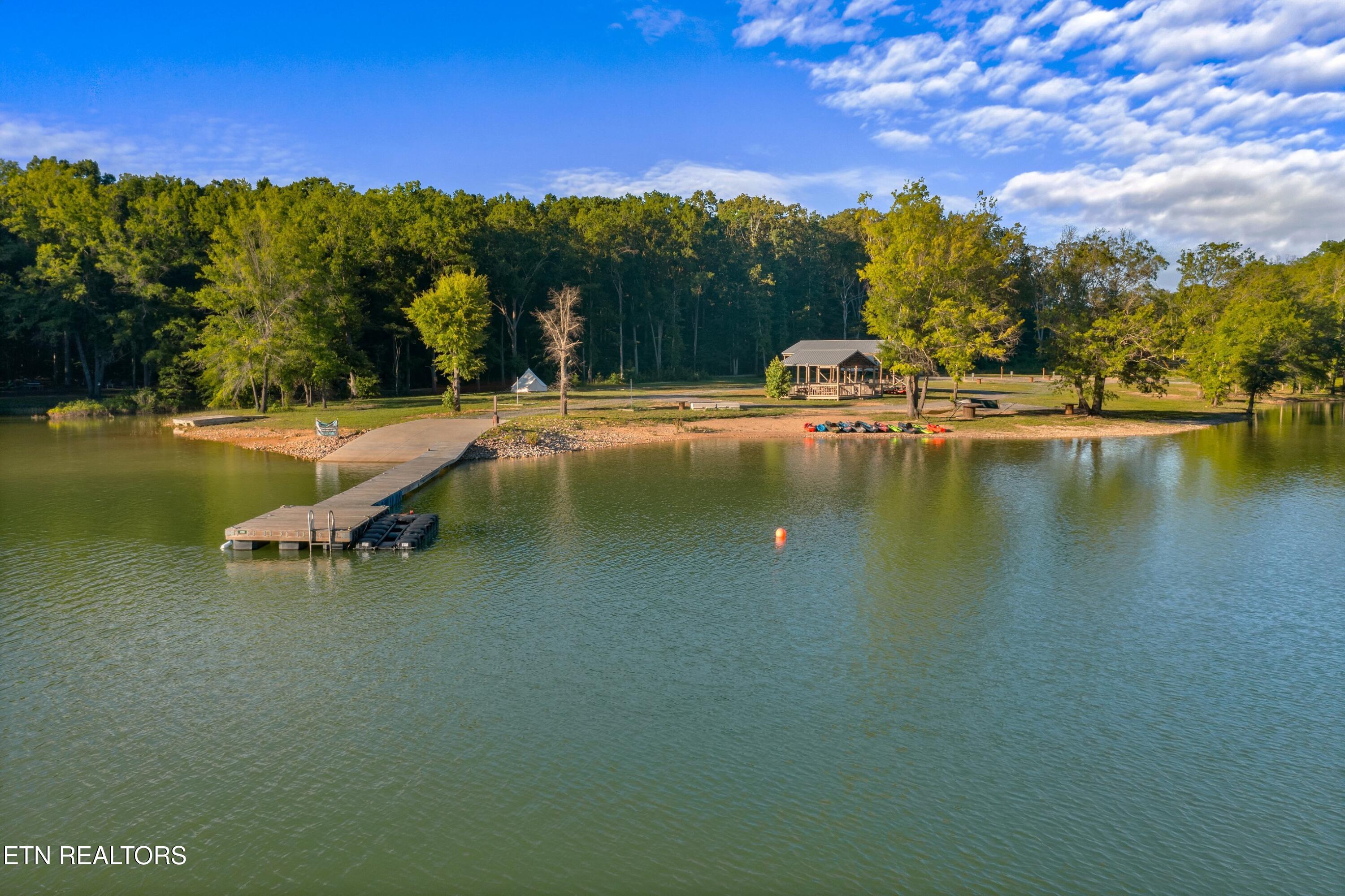 1689 E Highway 25 70 Dandridge TN 37725