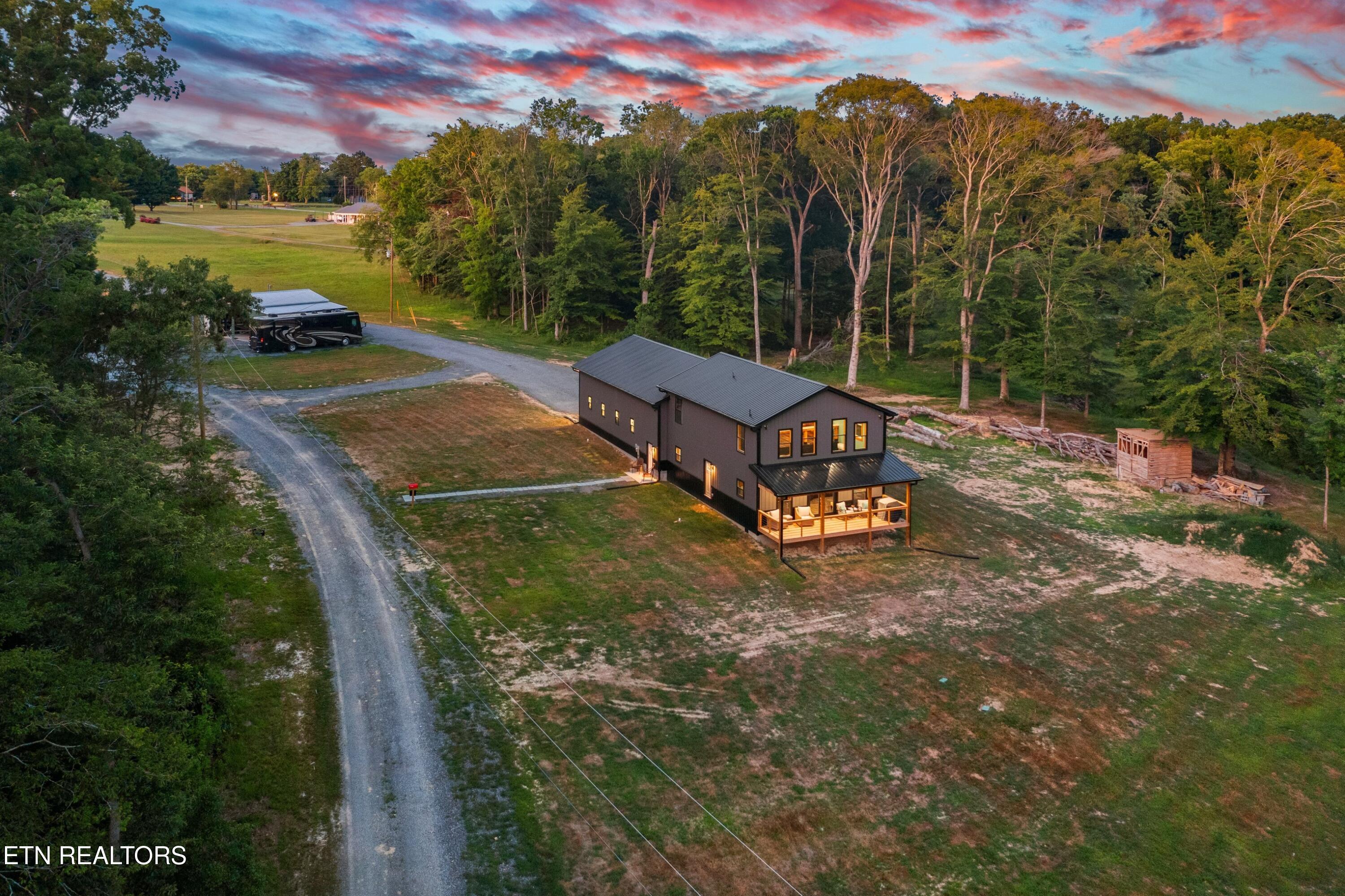 1689 E Highway 25 70 Dandridge TN 37725