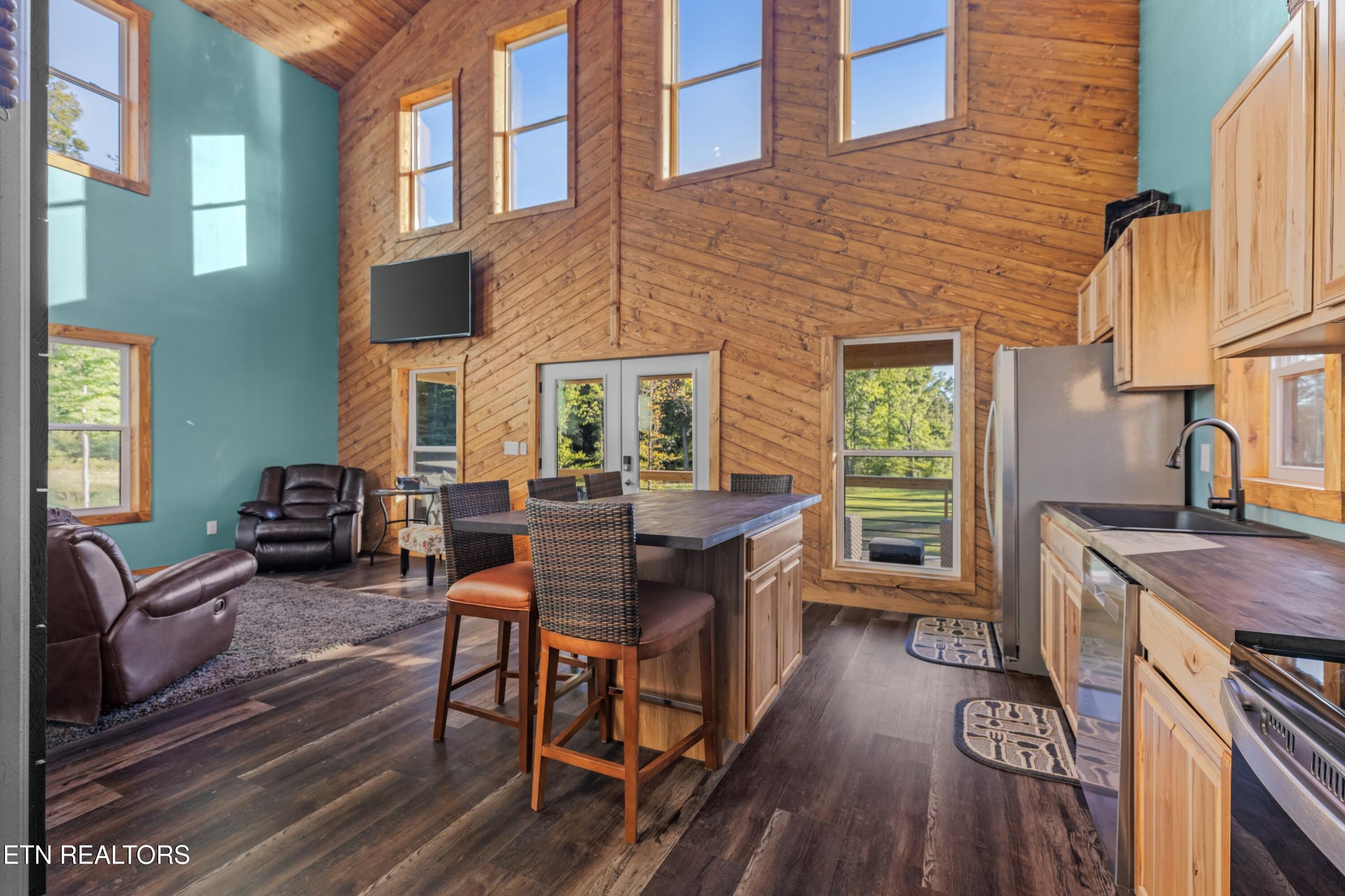 1689 E Highway 25 70 Dandridge TN 37725