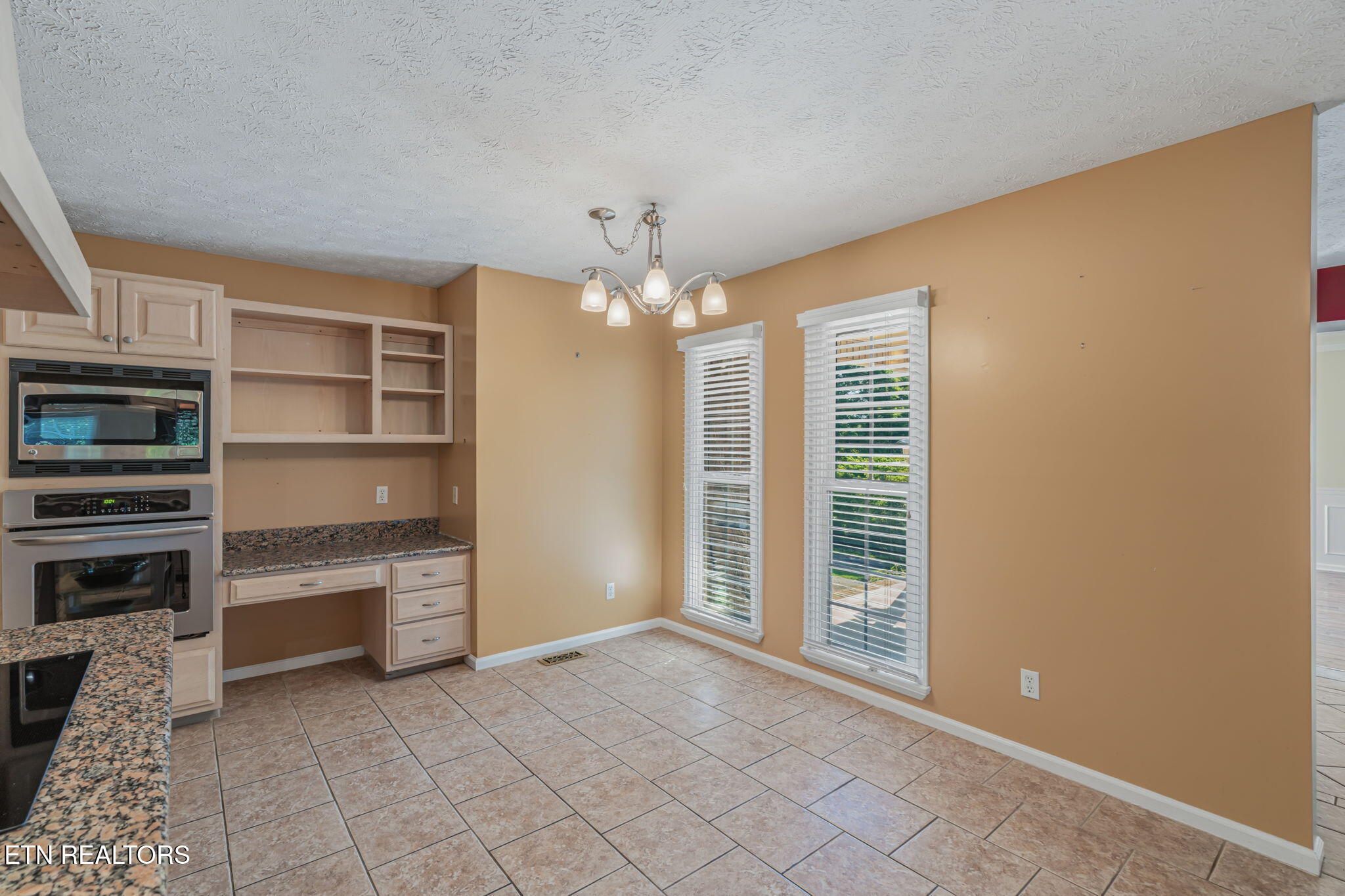109 Farmington Place Clinton TN 37716