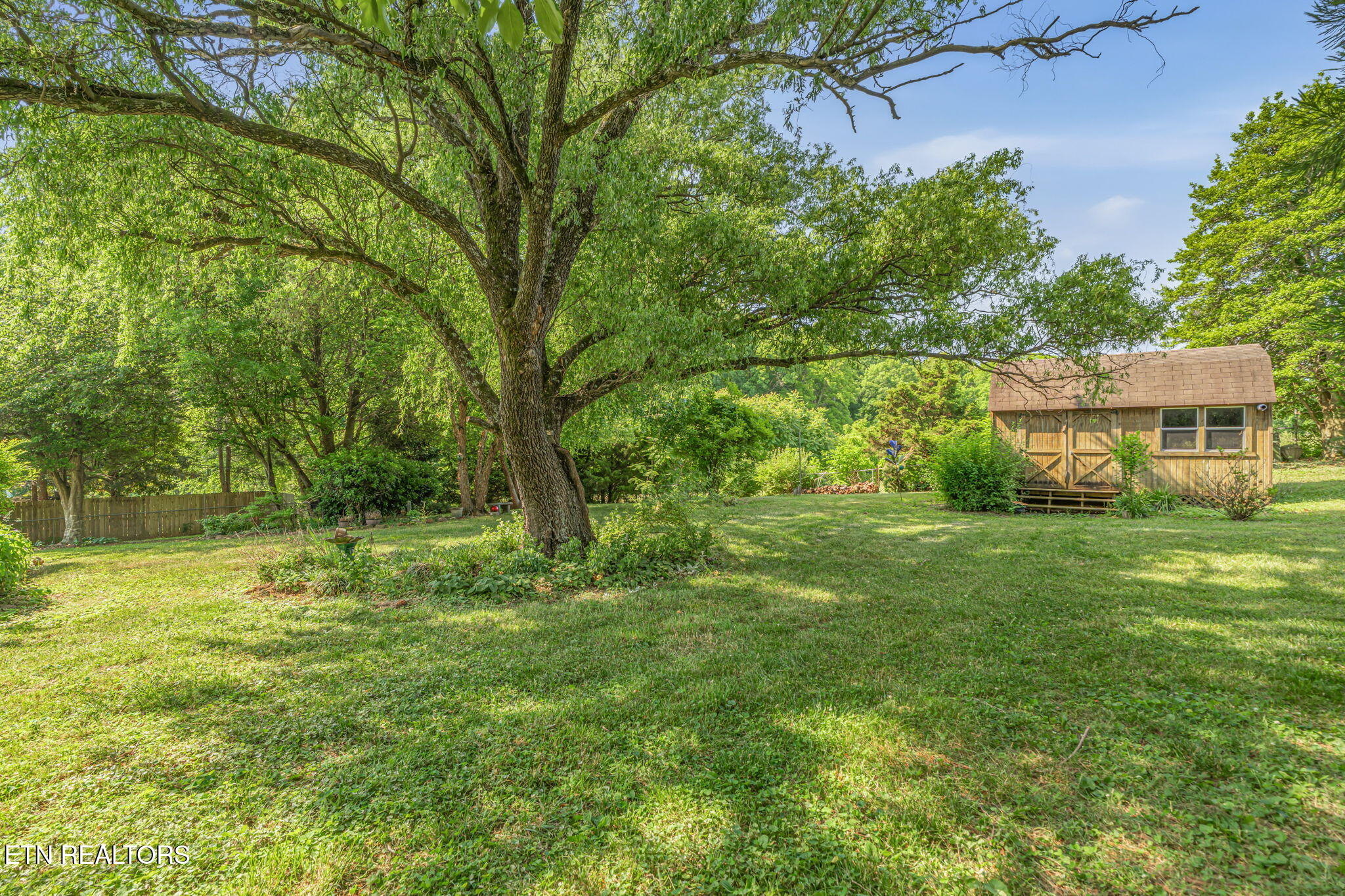 109 Farmington Place Clinton TN 37716