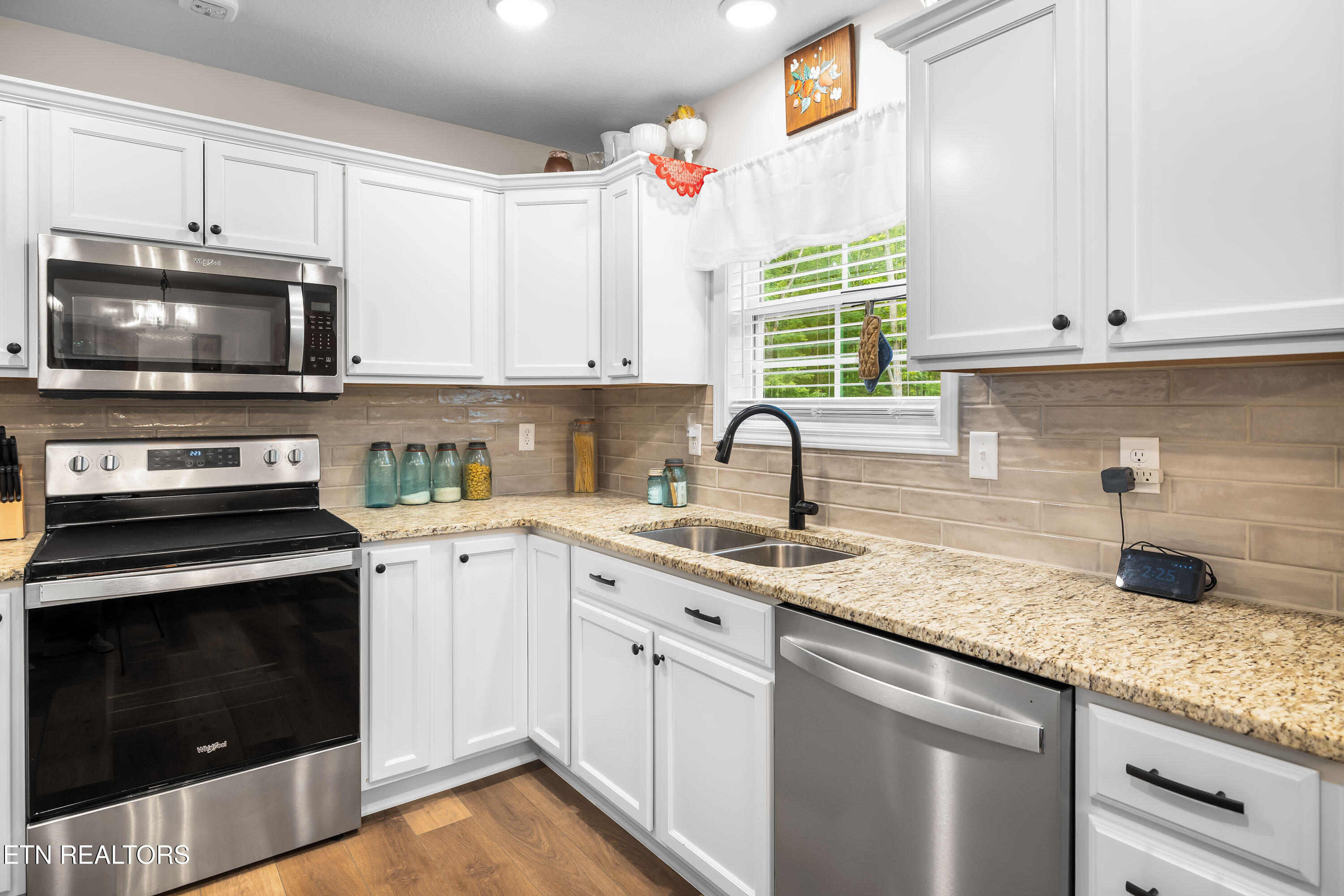 202 Skyline Lane Powell TN 37849