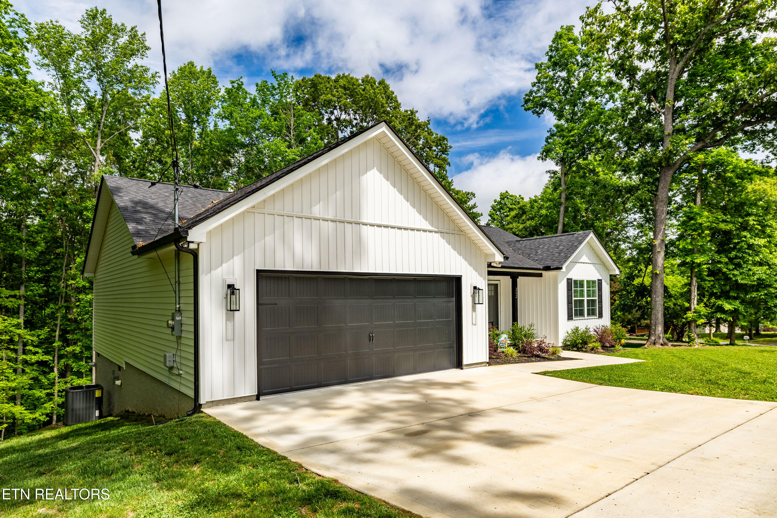 202 Skyline Lane Powell TN 37849