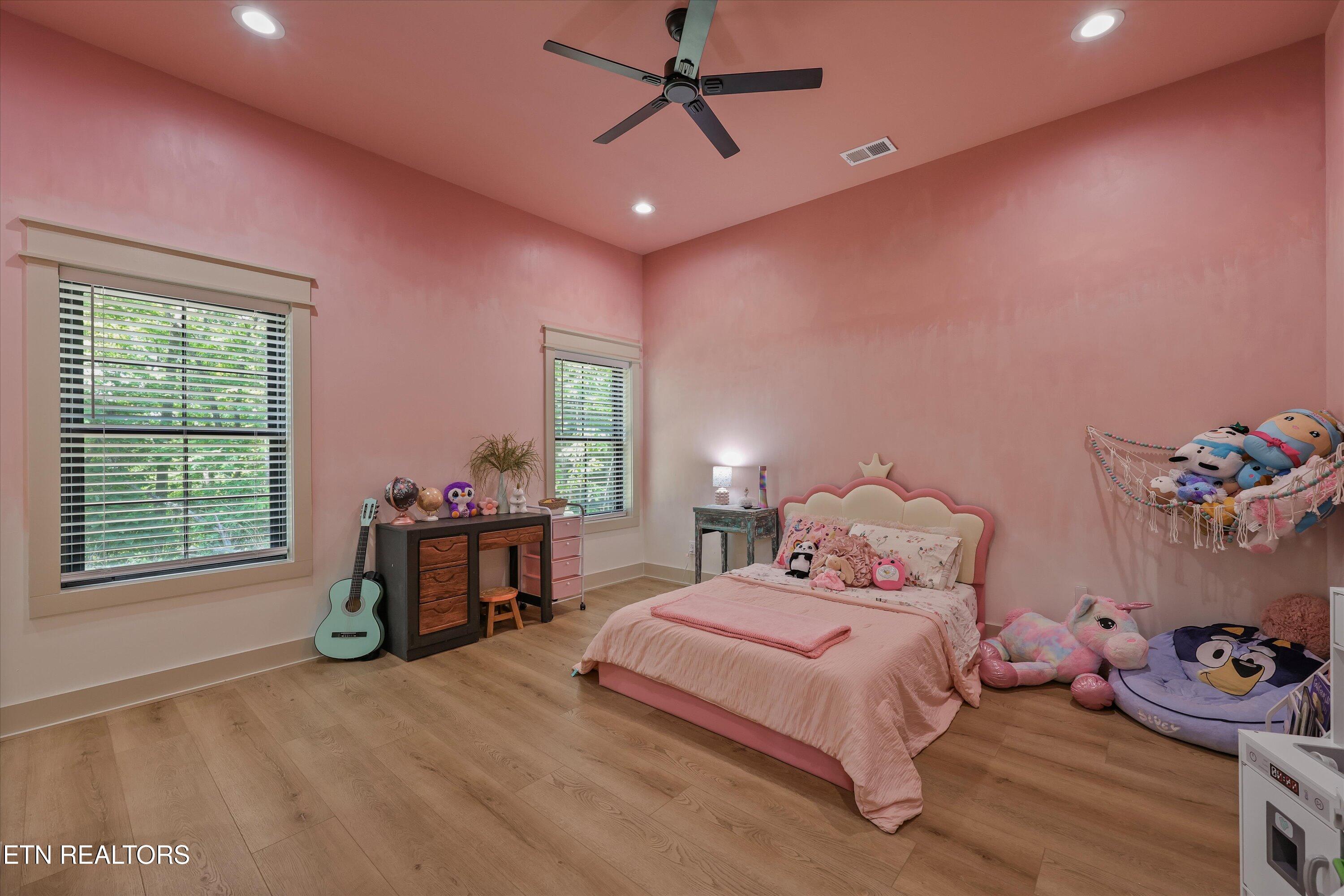 529 Travellers Way Lenoir City TN 37771
