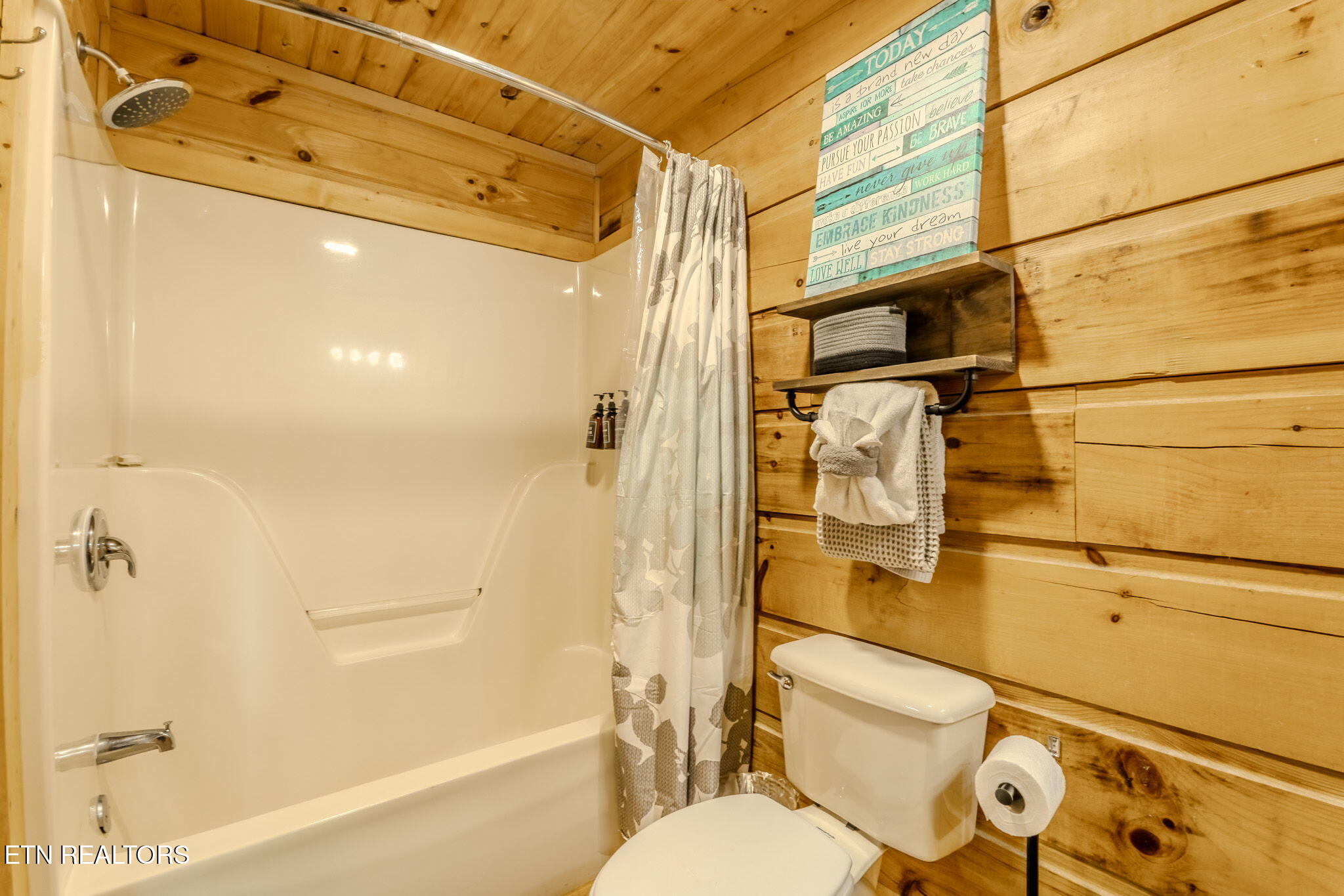 505 Hoot Owl Way Gatlinburg TN 37738