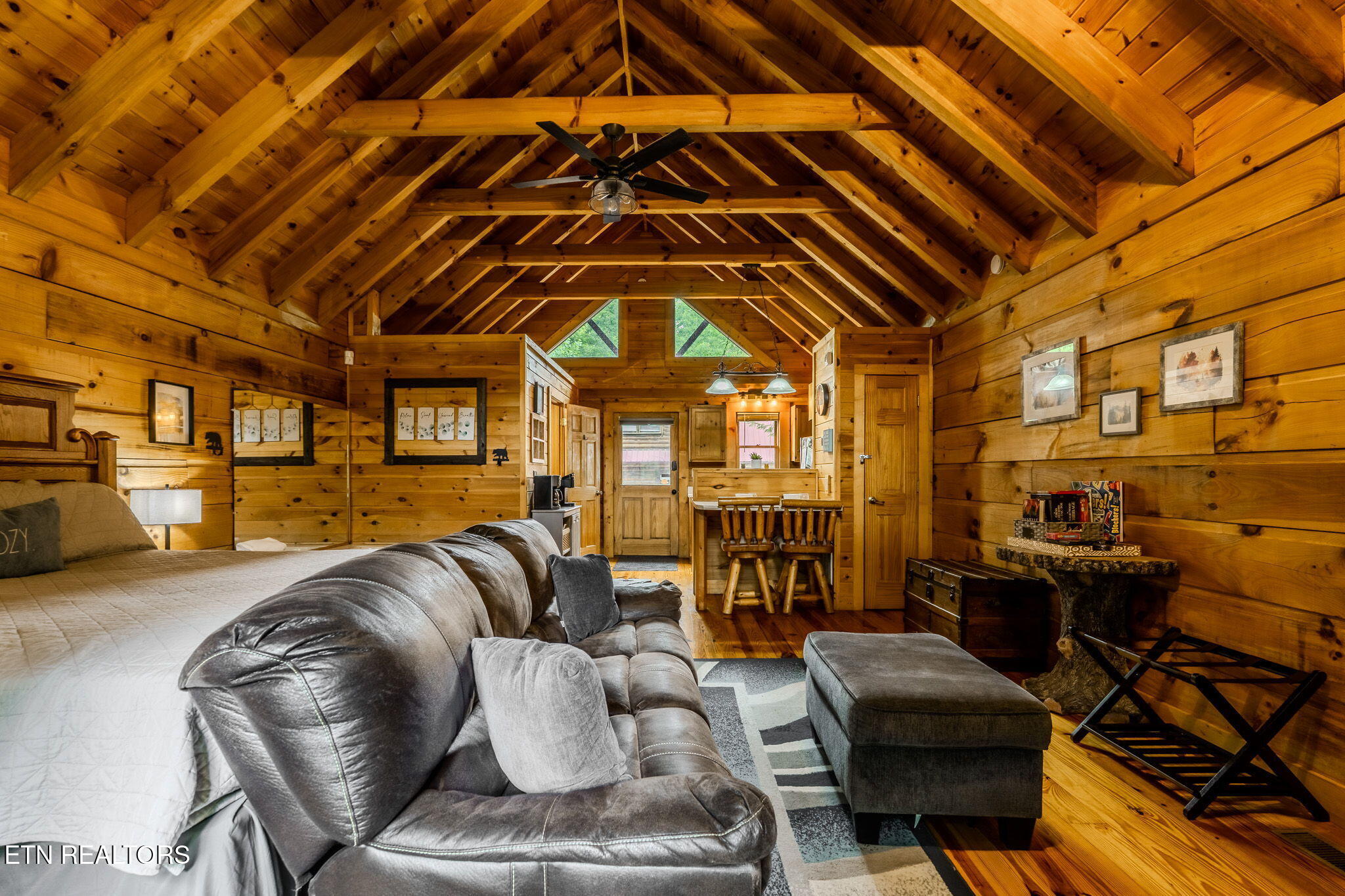 505 Hoot Owl Way Gatlinburg TN 37738