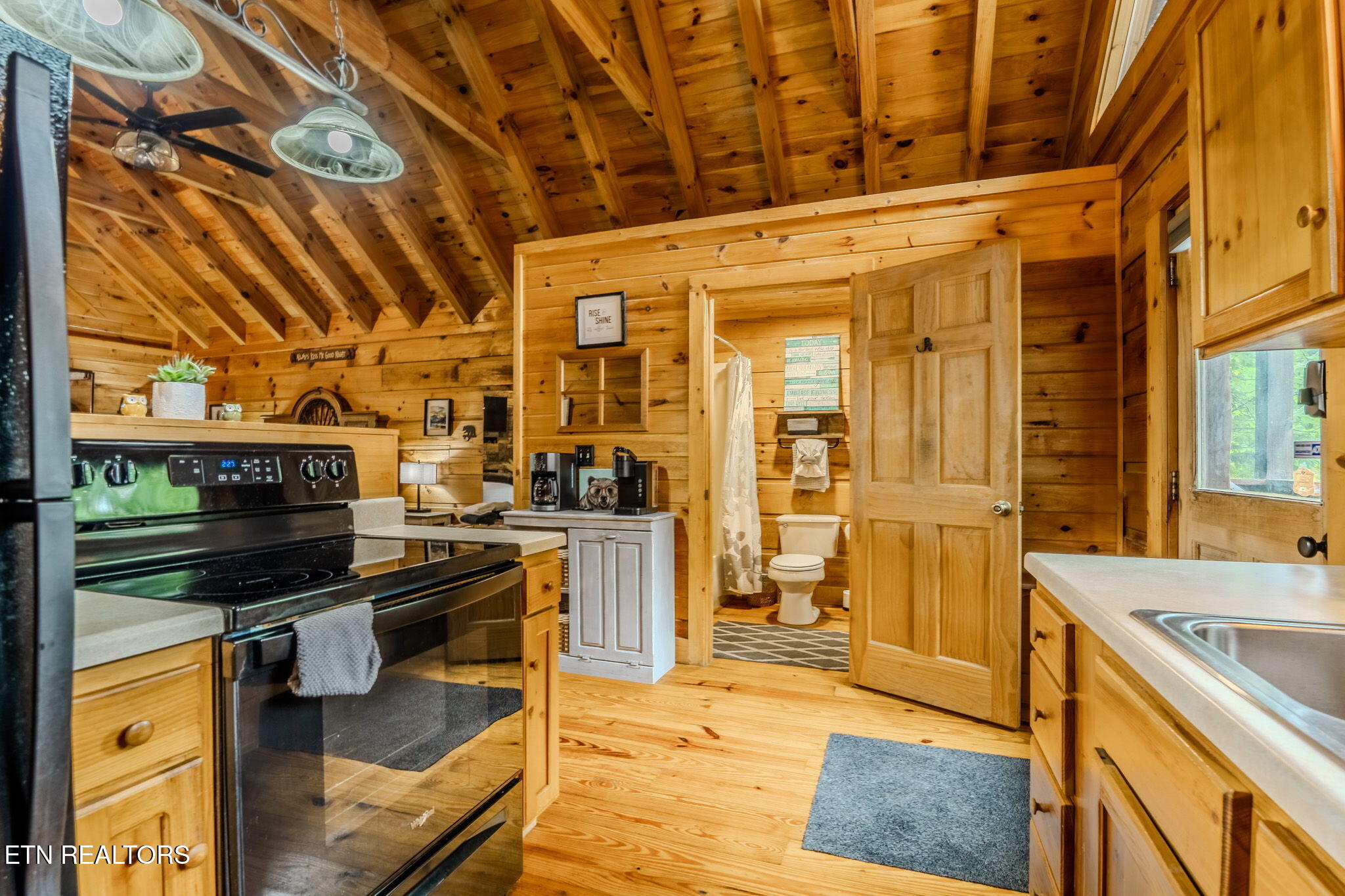 505 Hoot Owl Way Gatlinburg TN 37738