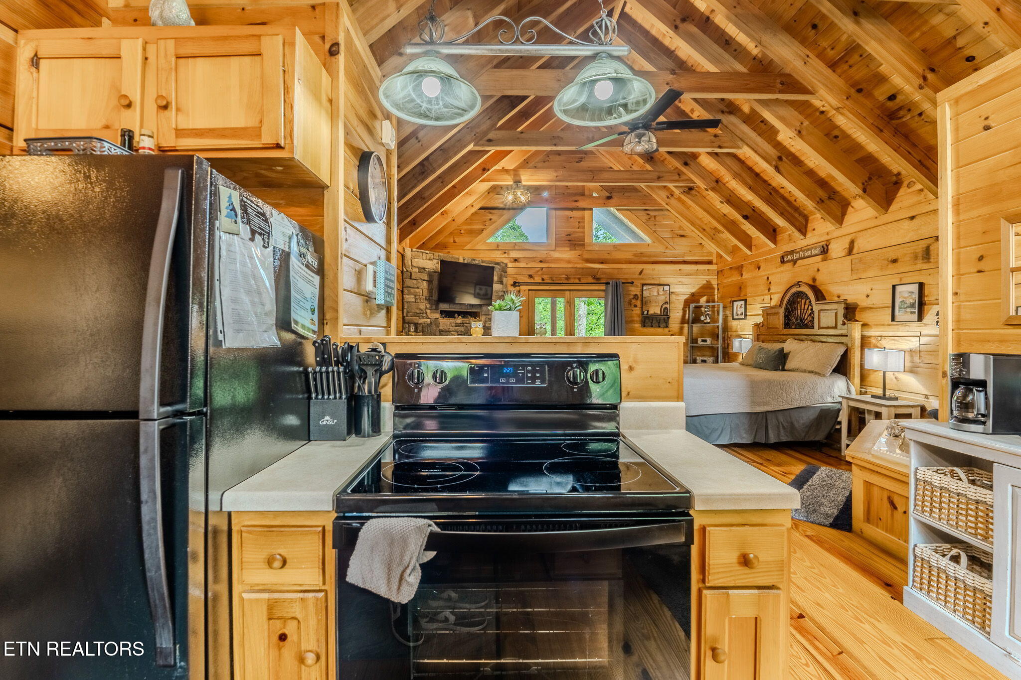 505 Hoot Owl Way Gatlinburg TN 37738