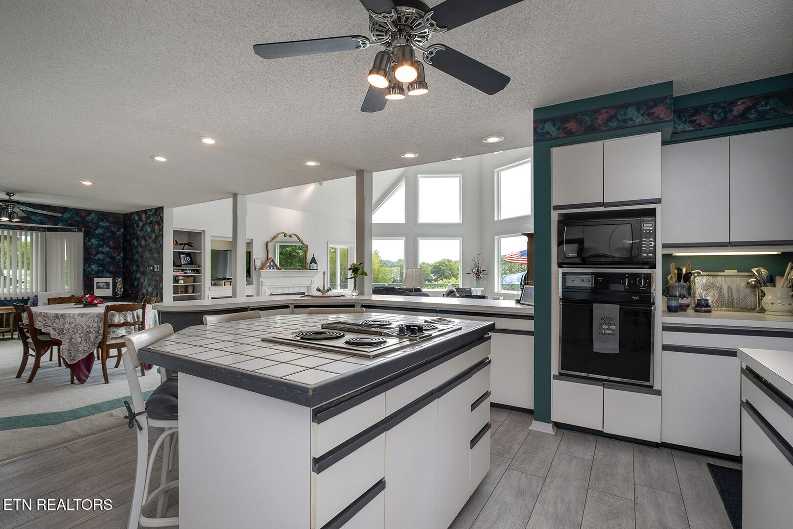 242 Chatuga Way Loudon TN 37774
