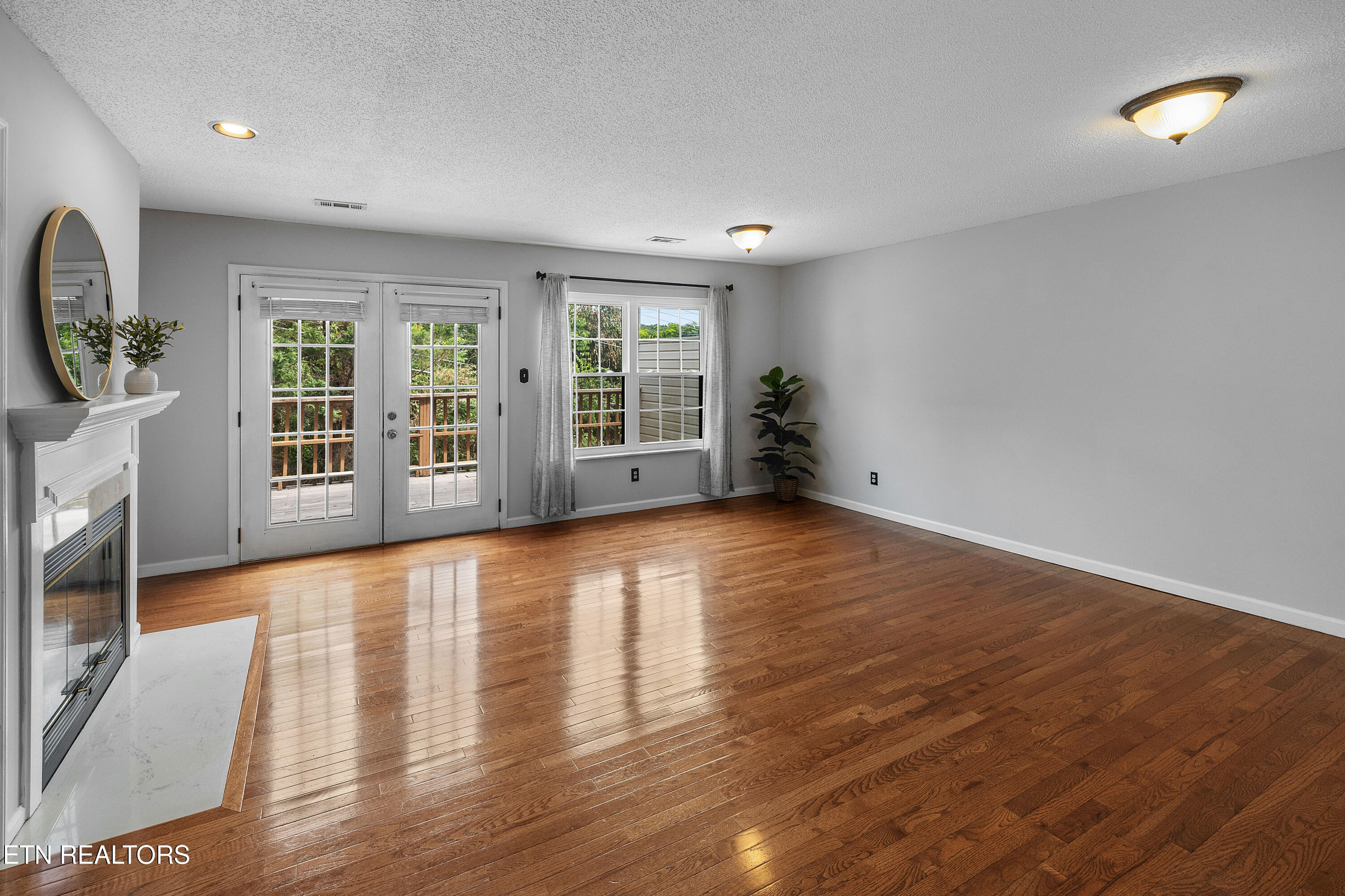437 S Gallaher View Road Knoxville TN 37919