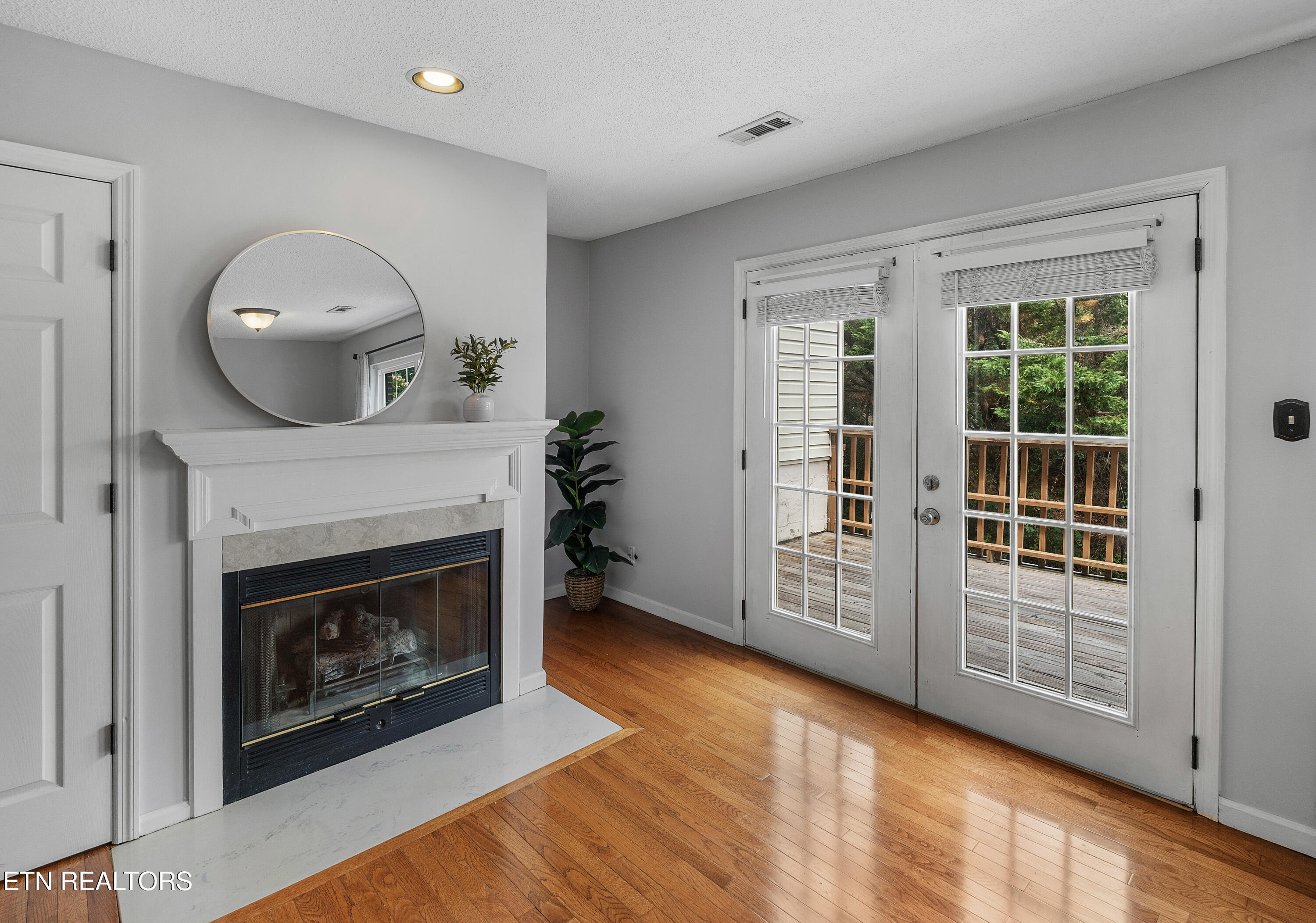 437 S Gallaher View Road Knoxville TN 37919