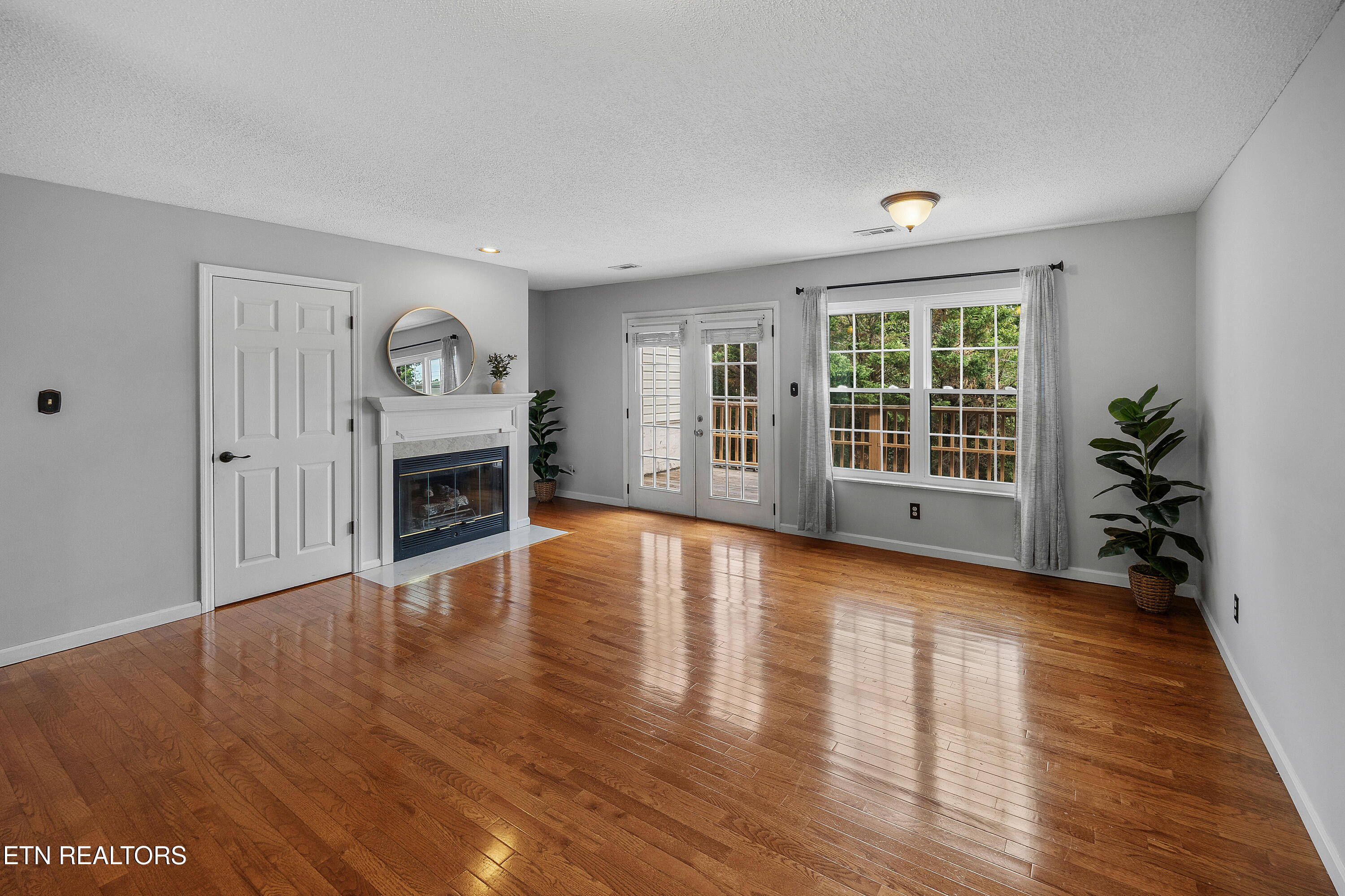 437 S Gallaher View Road Knoxville TN 37919