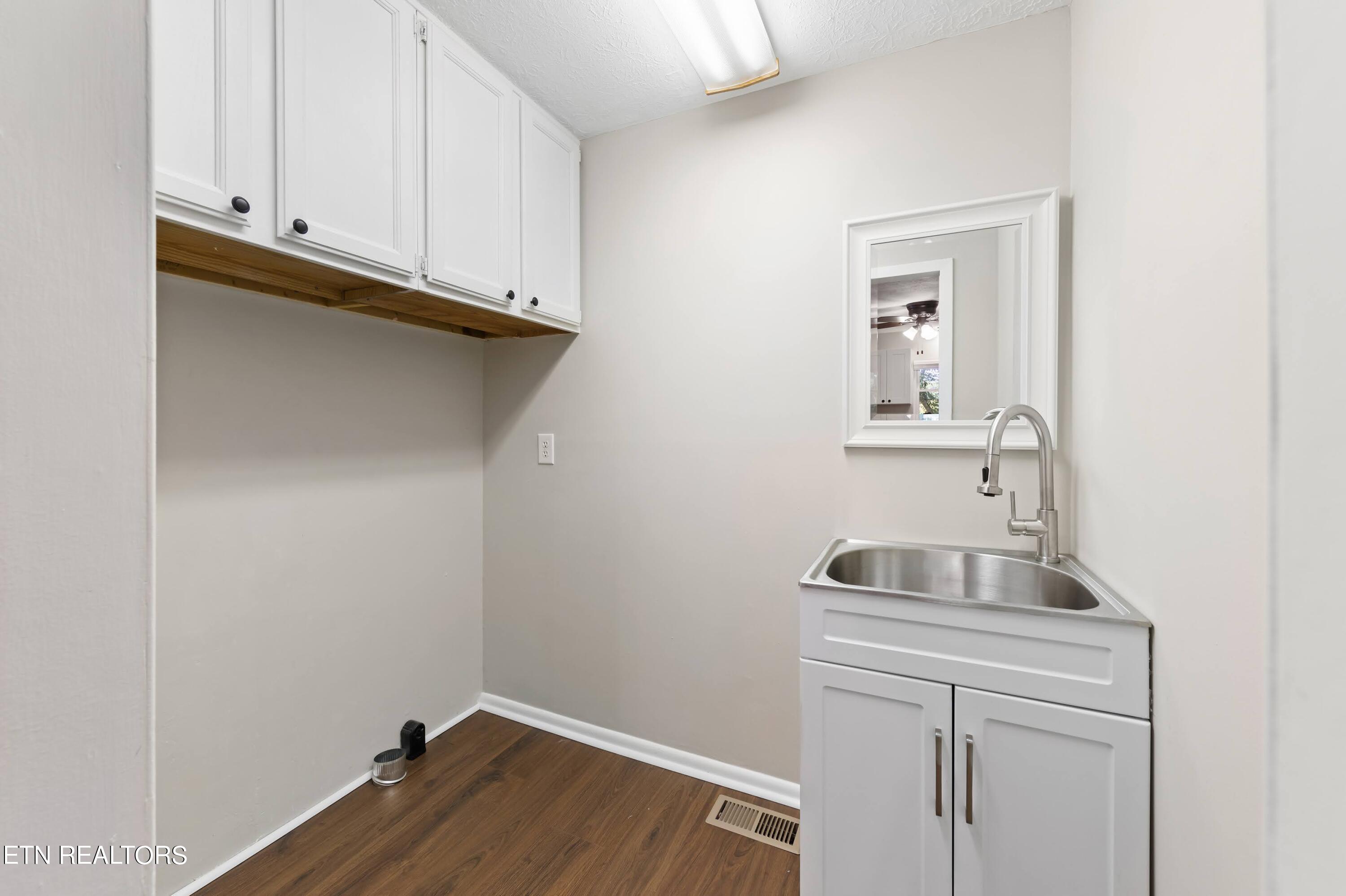 126 Spain Circle Harriman TN 37748