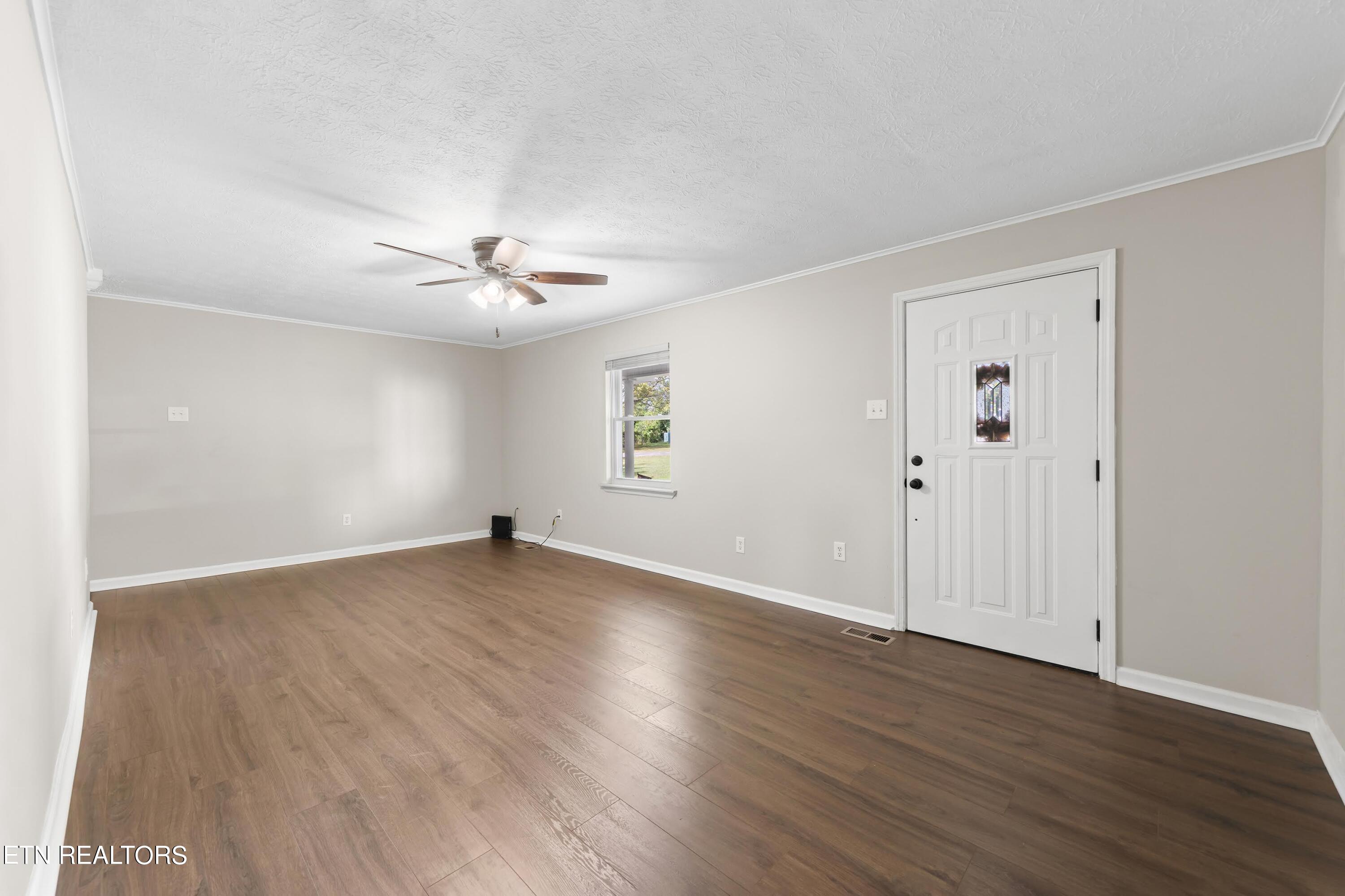126 Spain Circle Harriman TN 37748