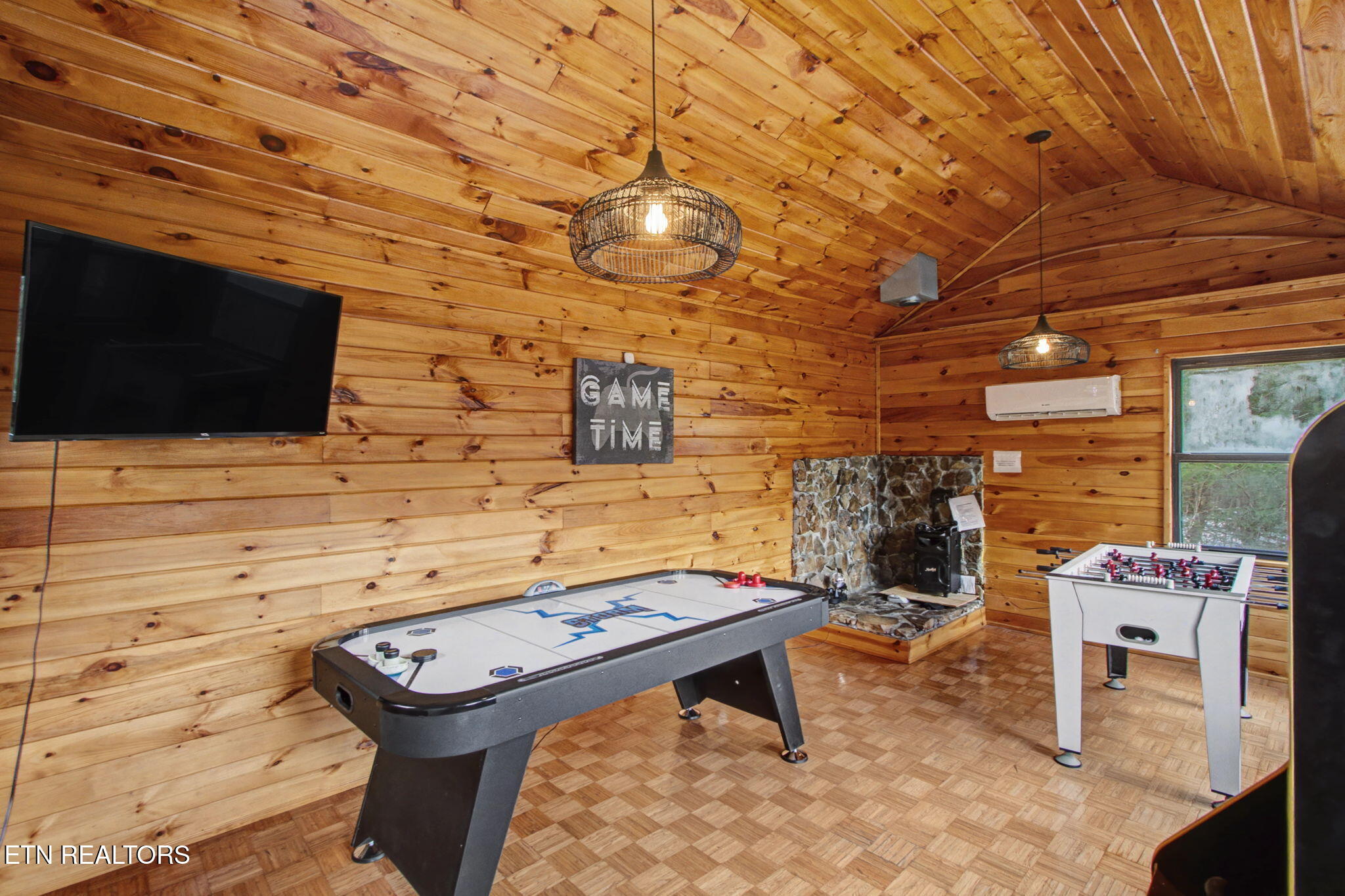 4037 Chamberlain Lane Sevierville TN 37862
