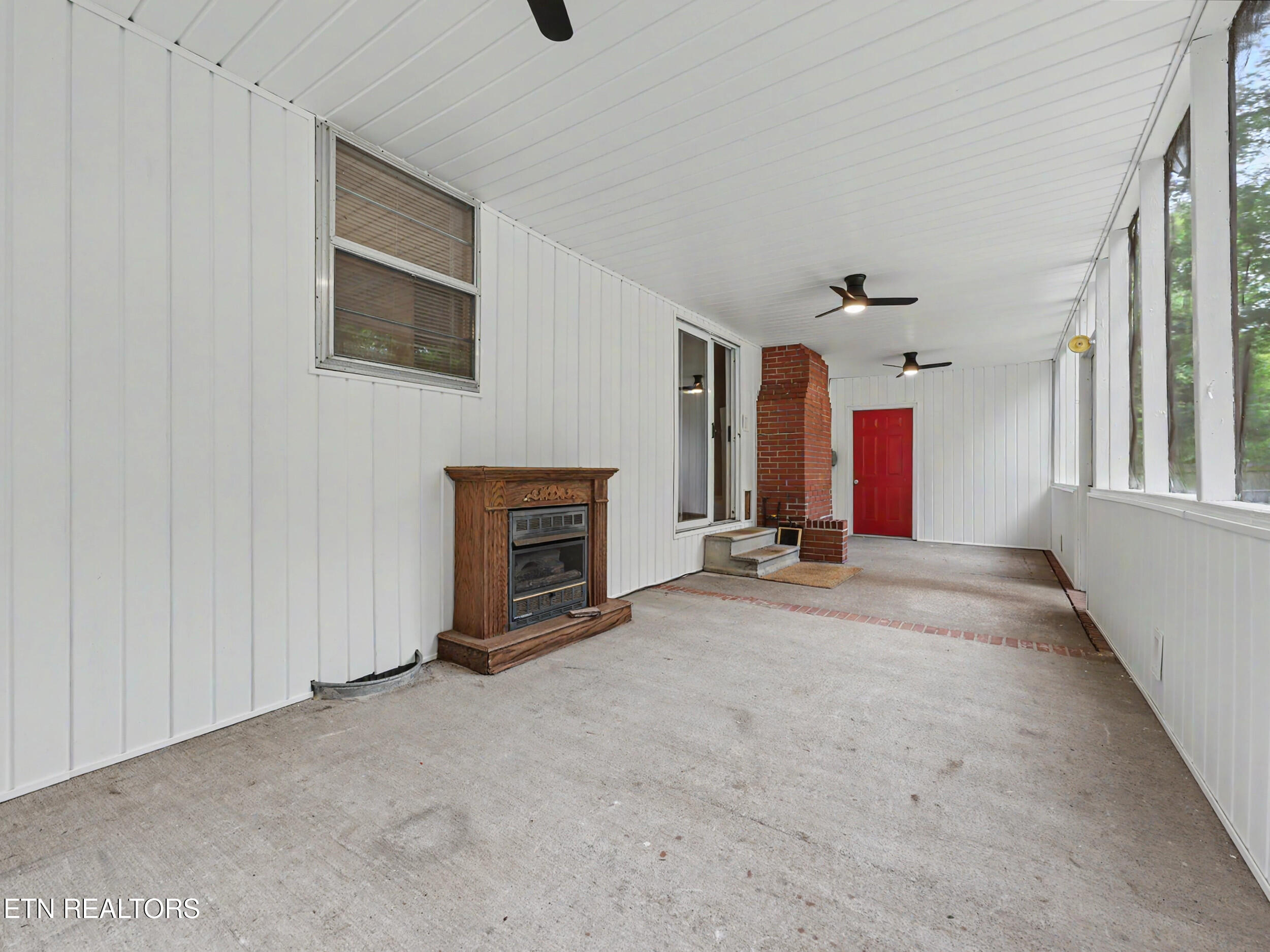 120 Lonas Drive Maryville TN 37803