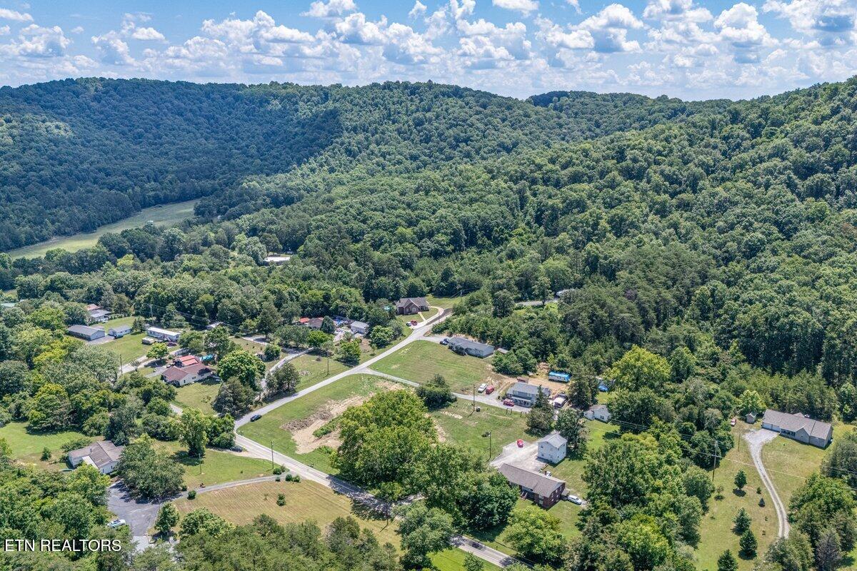 9126 Andersonville Pike Pike Powell TN 37849