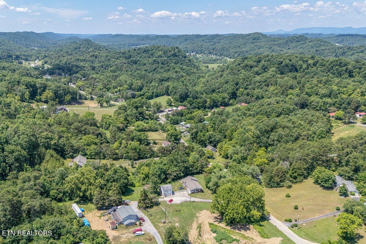 9126 Andersonville Pike Pike Powell TN 37849