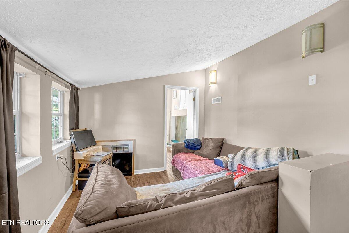 9126 Andersonville Pike Pike Powell TN 37849