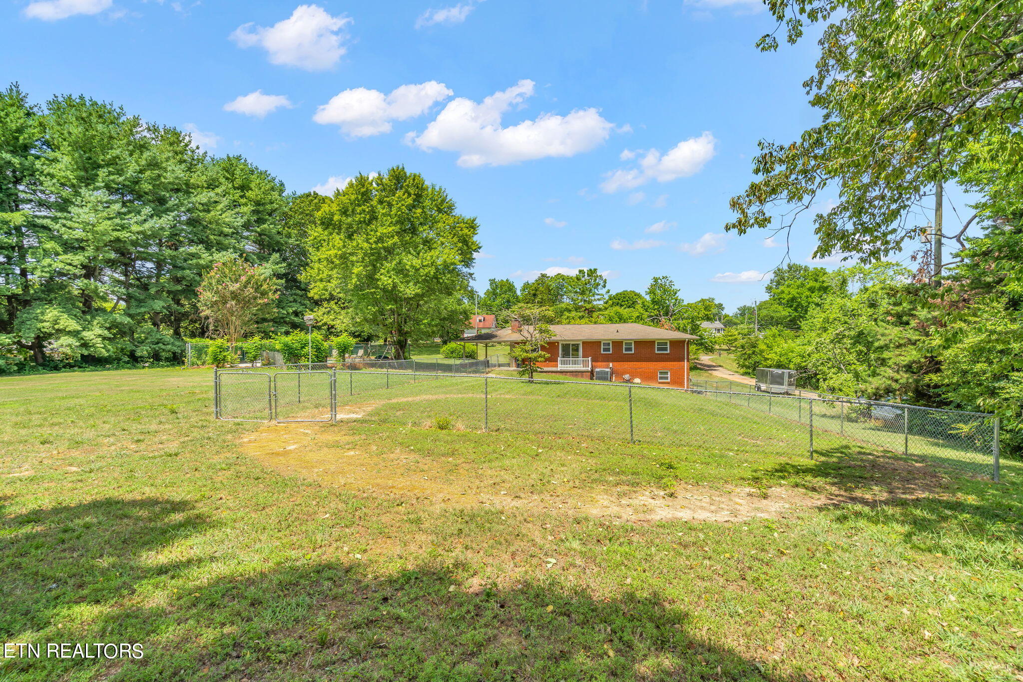 1312 NW Michaels Lane Knoxville TN 37912