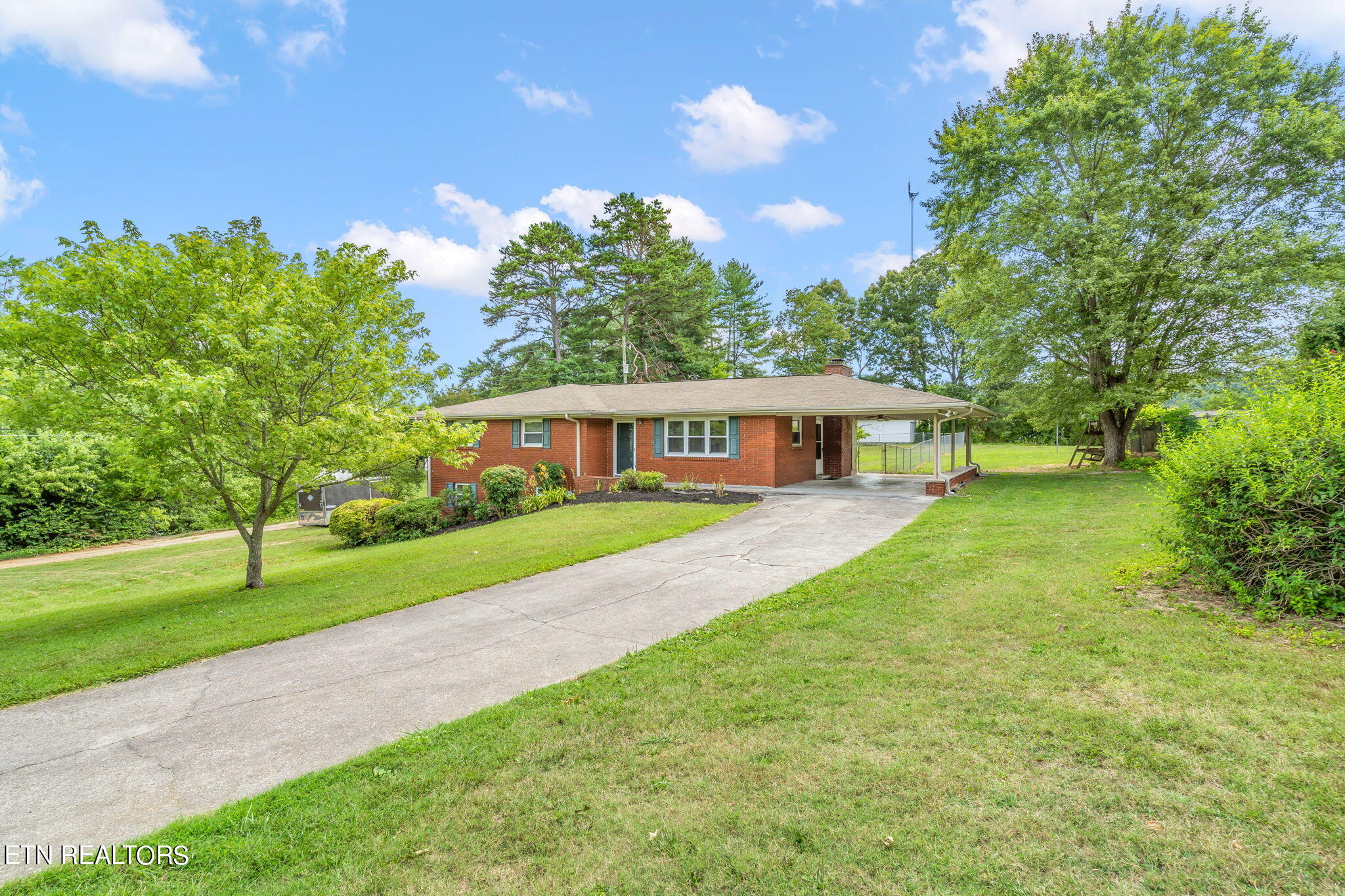 1312 NW Michaels Lane Knoxville TN 37912