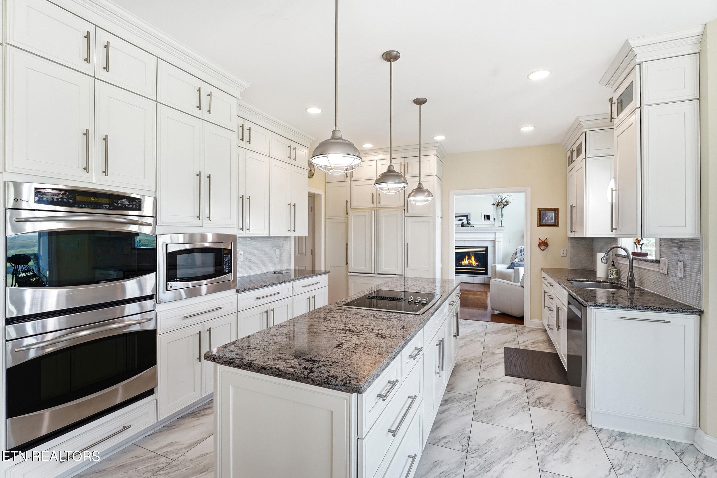 4246 Gravelly Hills Road Louisville TN 37777
