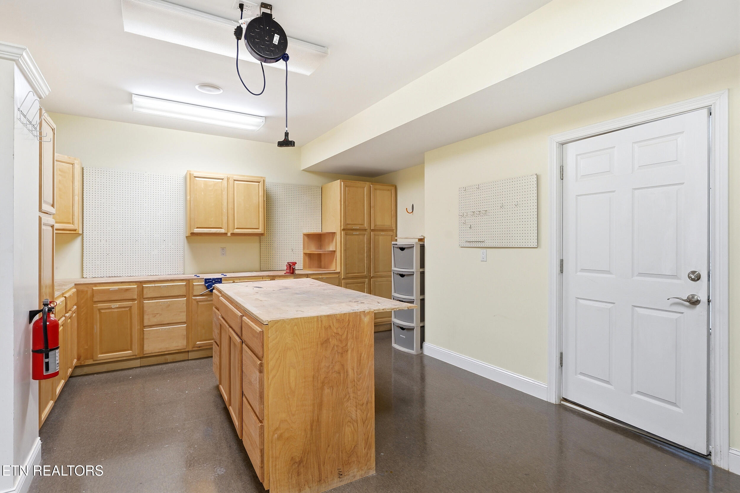 4246 Gravelly Hills Road Louisville TN 37777