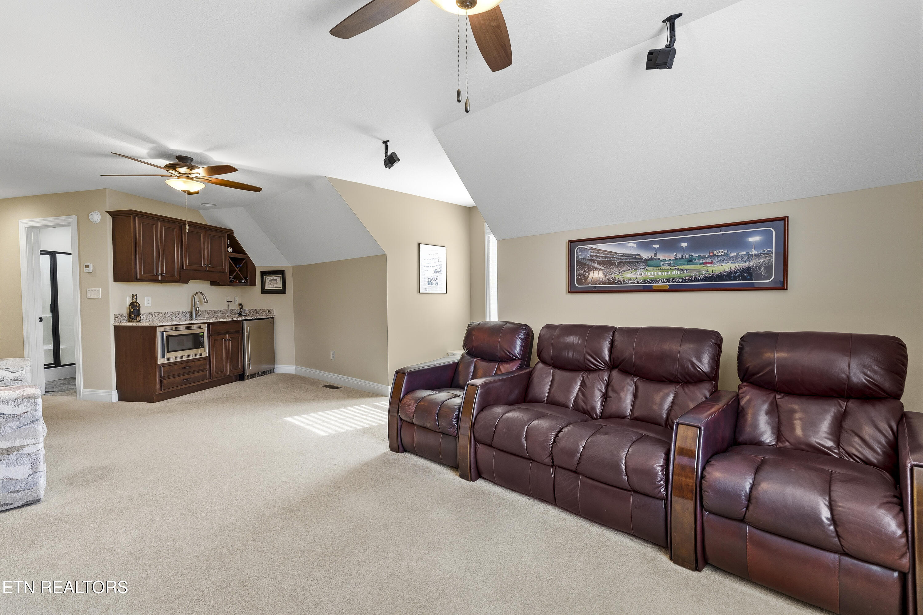 117 Red Hawk Drive Vonore TN 37885