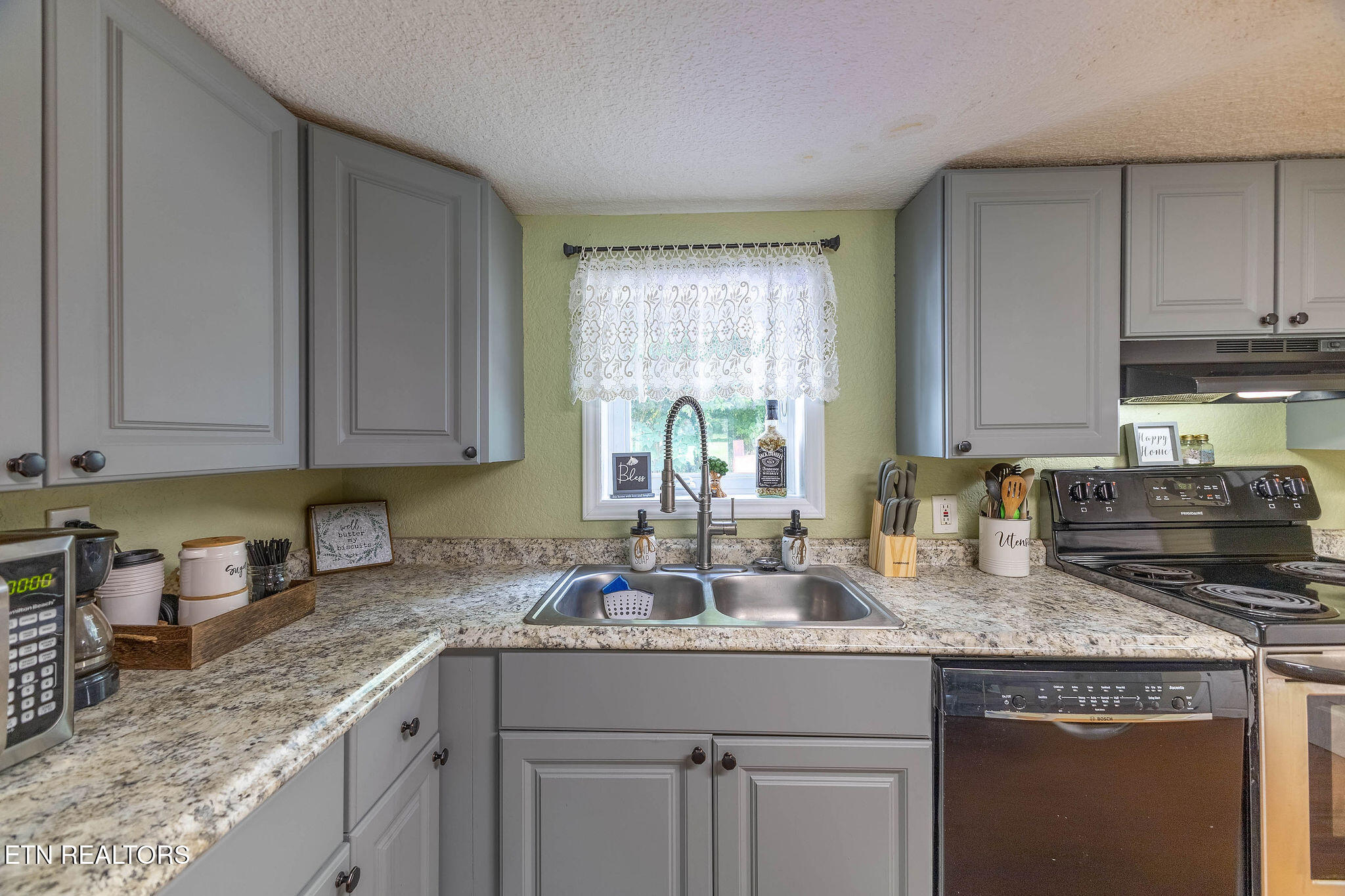 307 Glendale Avenue Clinton TN 37716