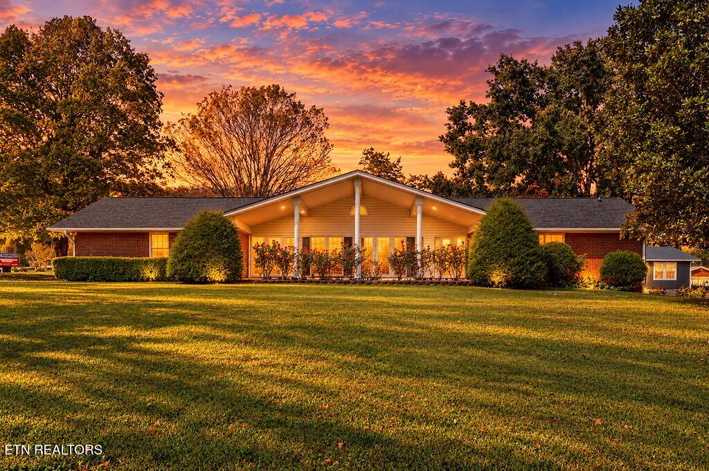 3114 Wearwood Drive Sevierville TN 37862